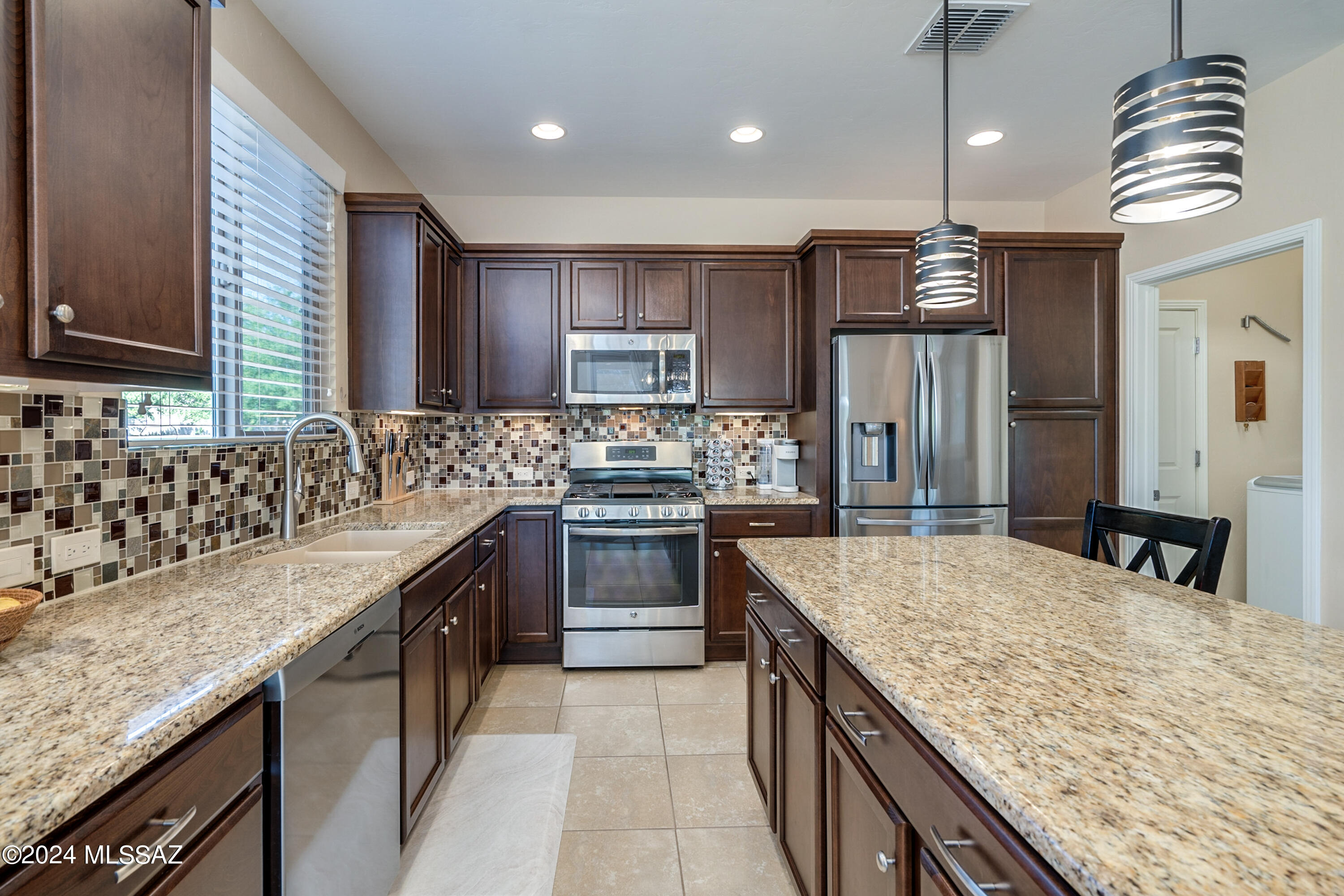 825 N Copper View Drive