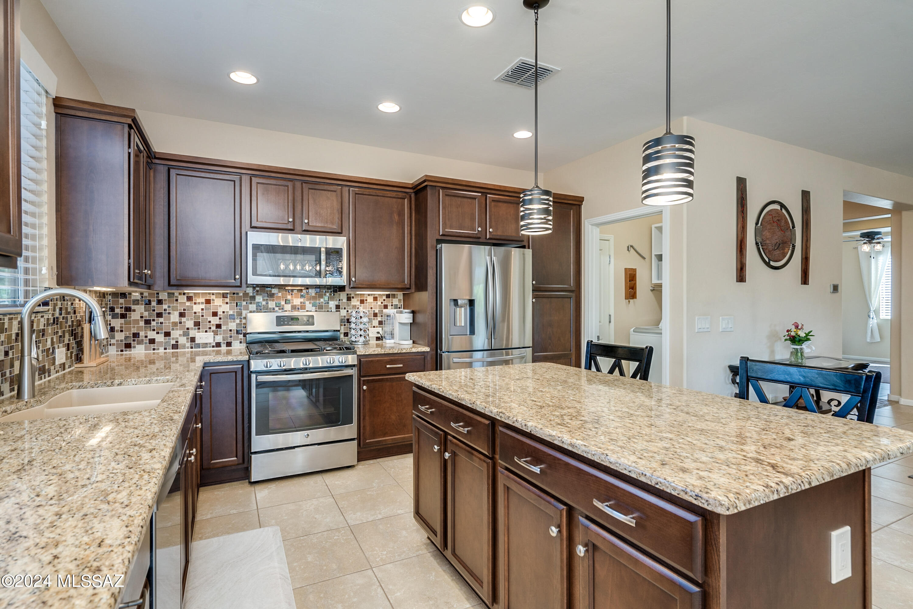 825 N Copper View Drive