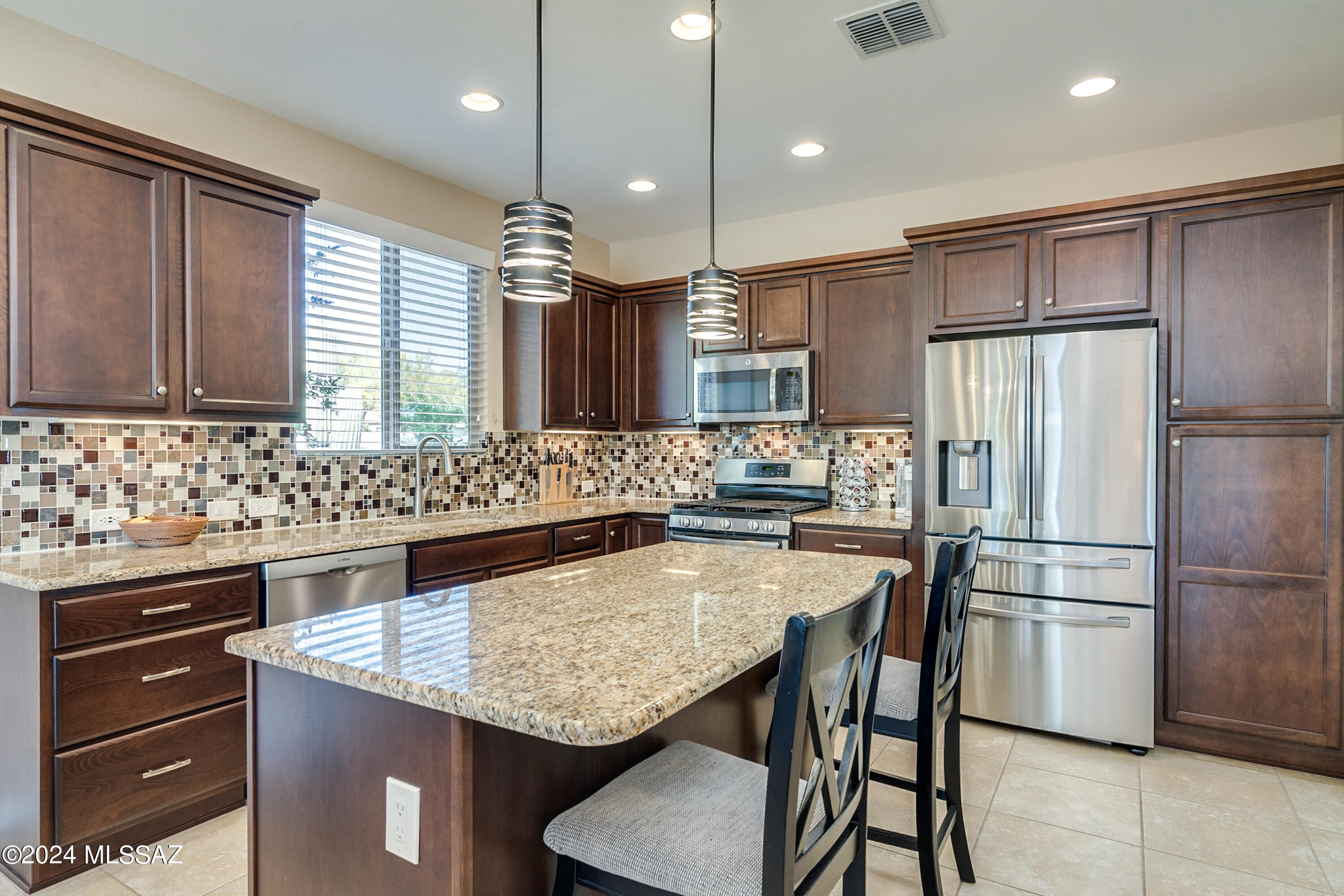 825 N Copper View Drive