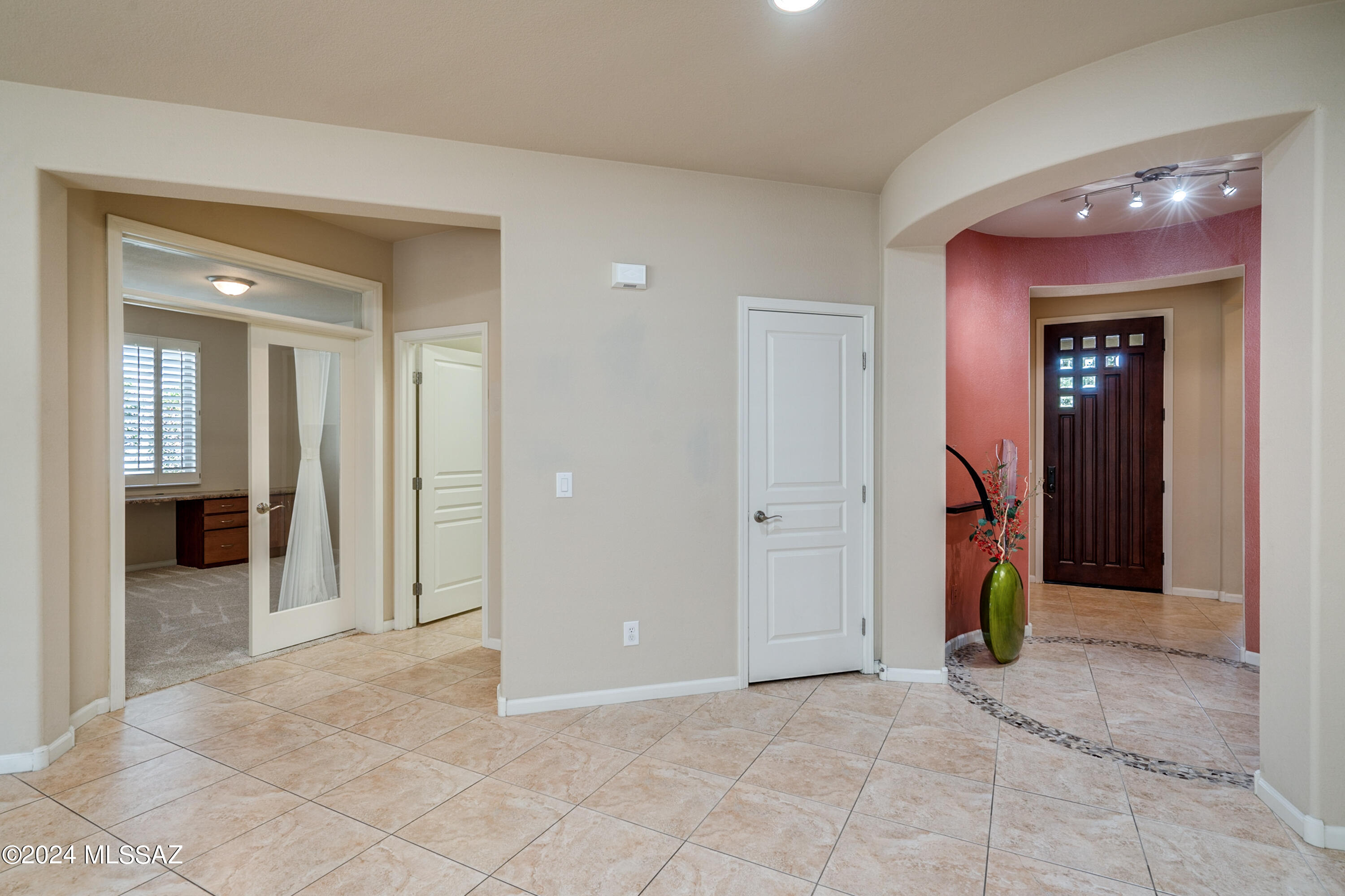 2158 E Apache Springs Lane