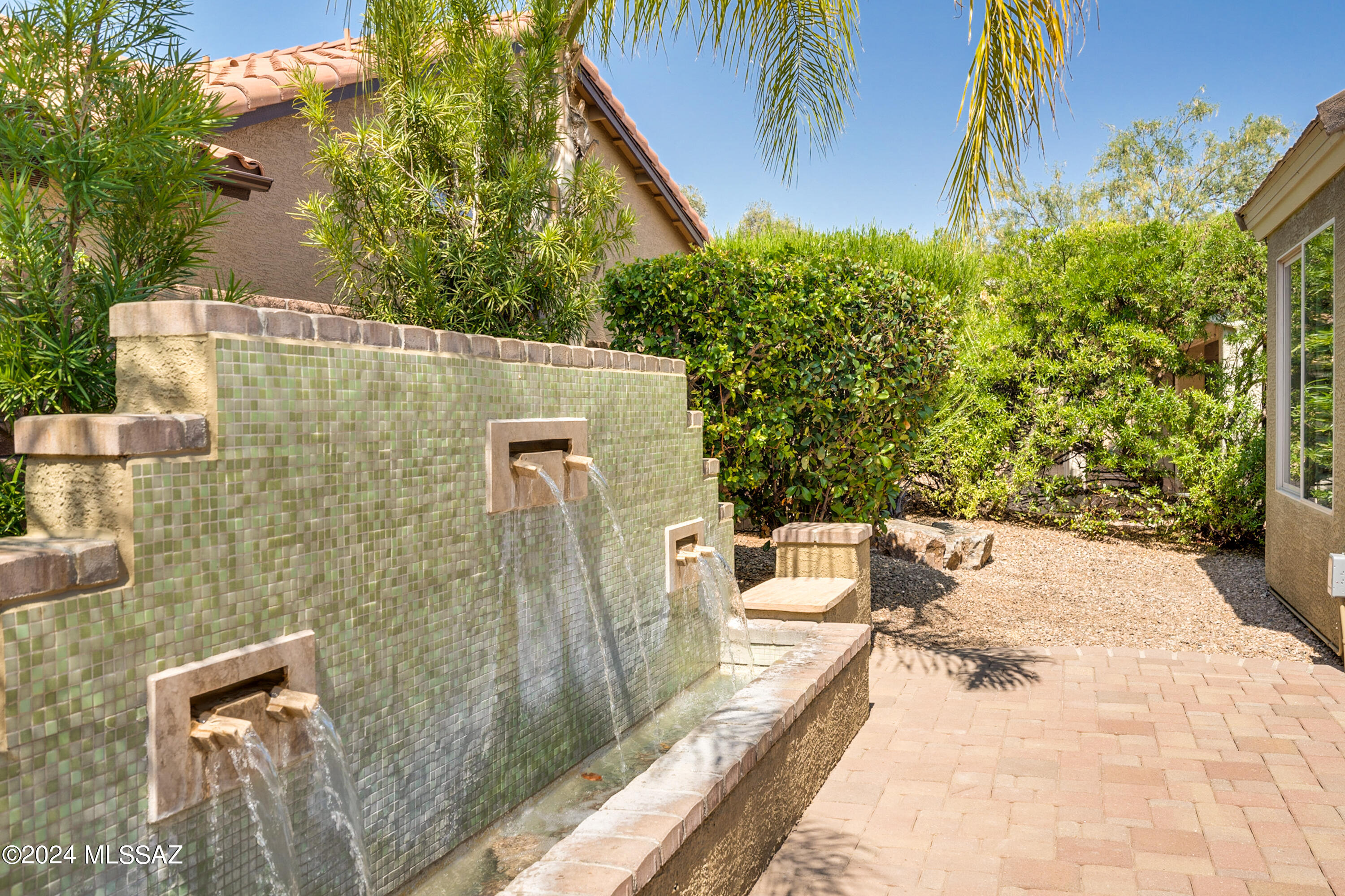 2158 E Apache Springs Lane