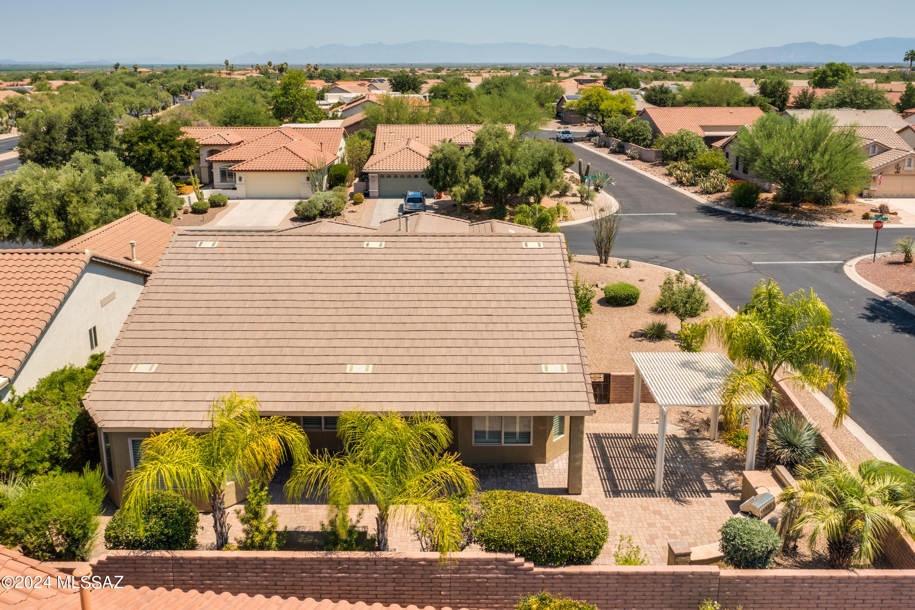 2158 E Apache Springs Lane