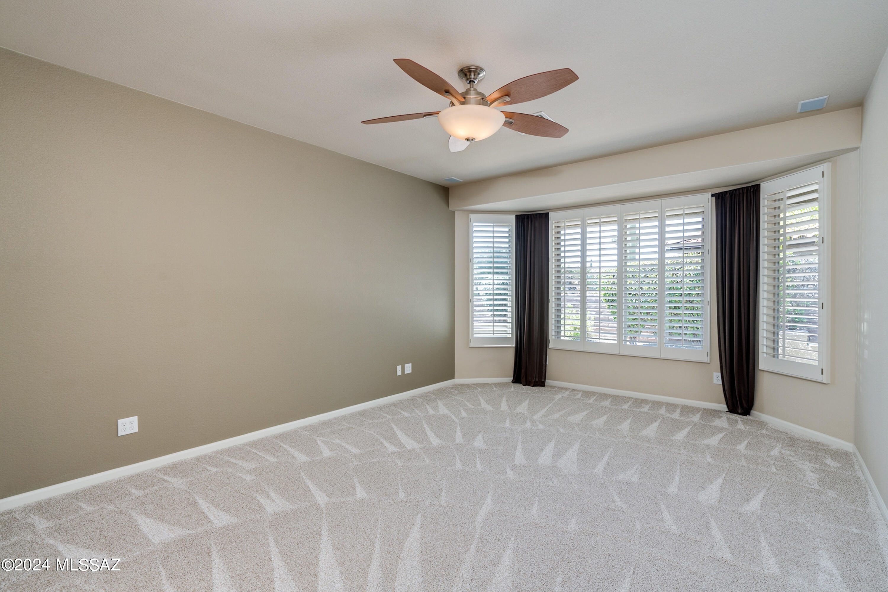 2158 E Apache Springs Lane
