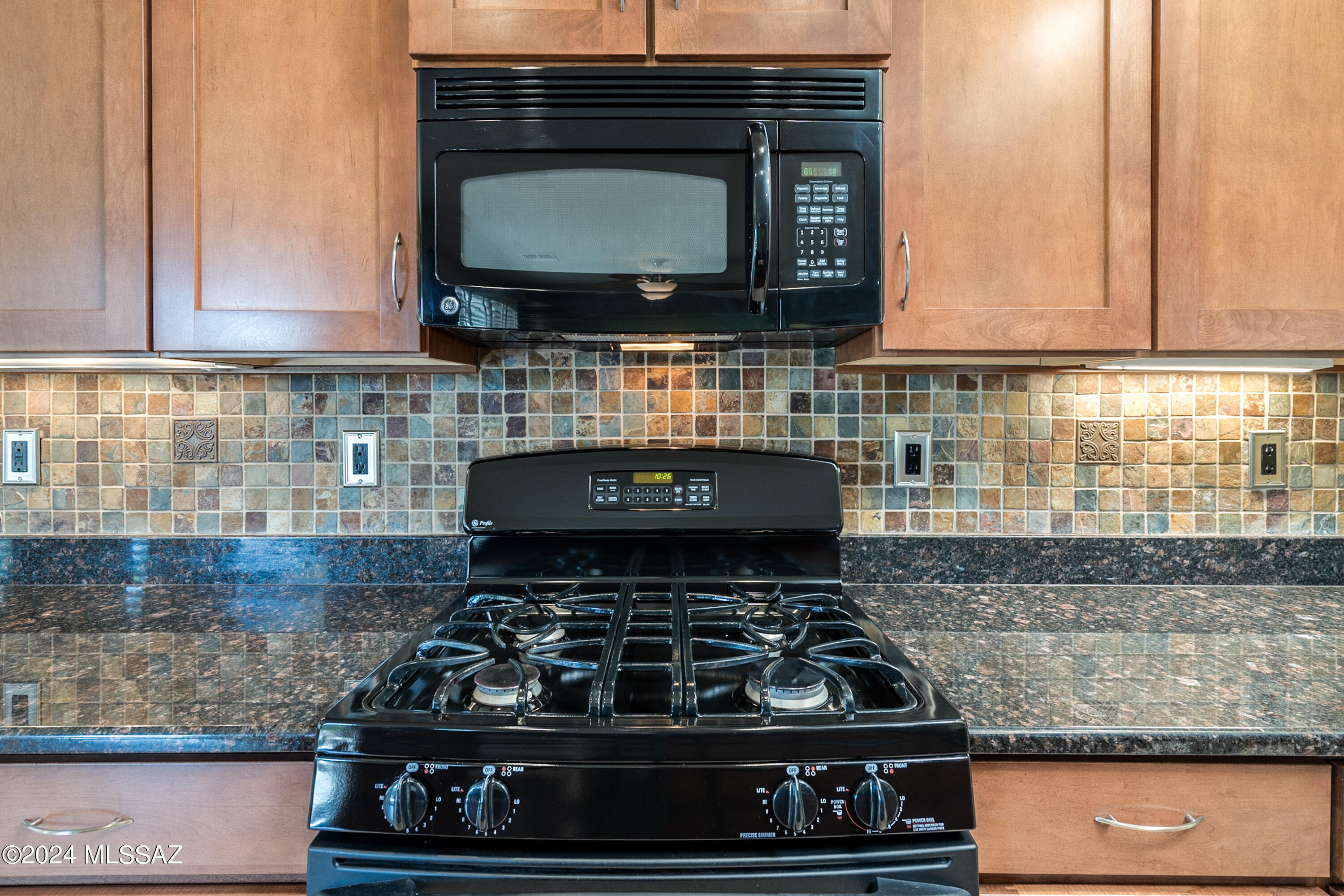 2158 E Apache Springs Lane