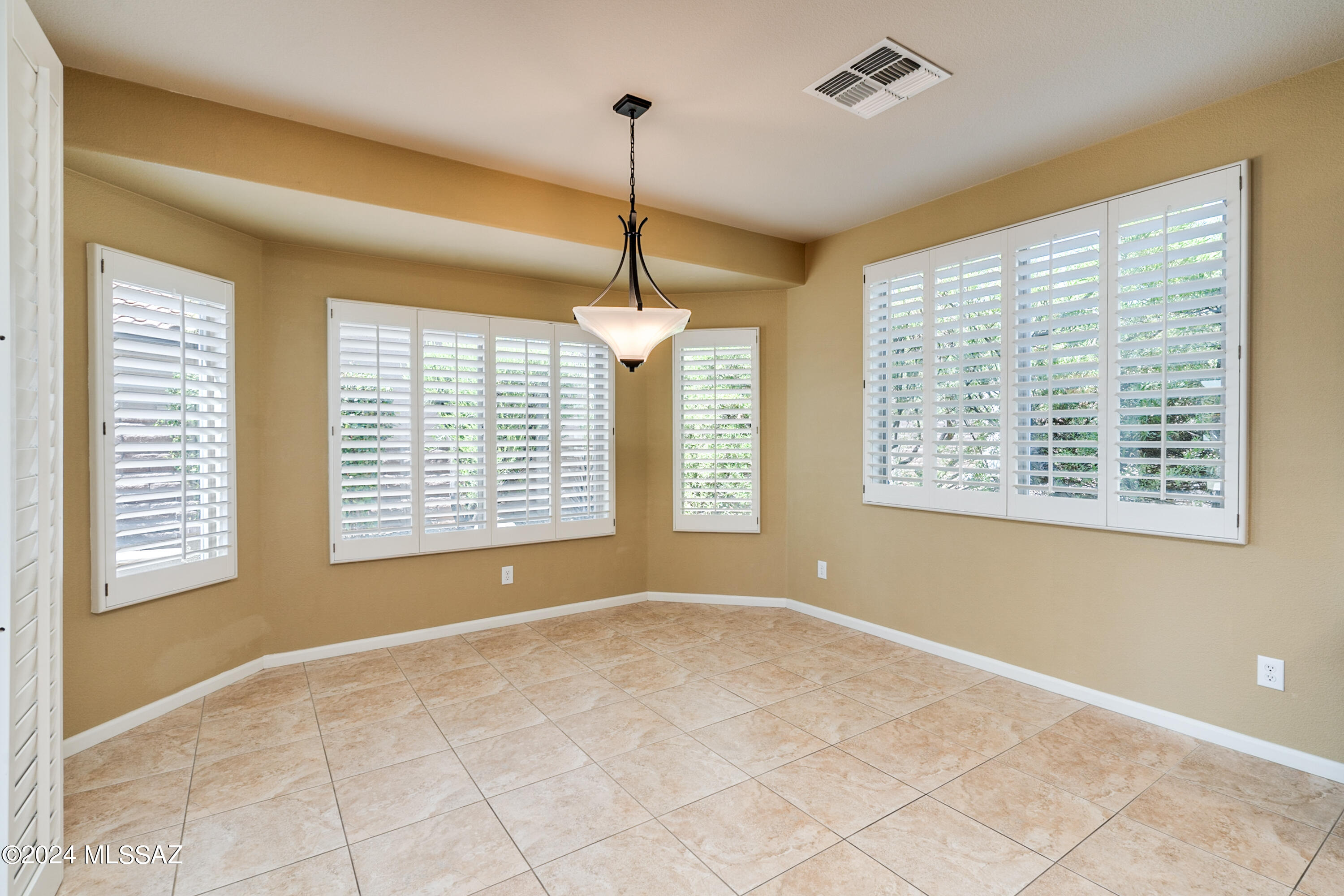 2158 E Apache Springs Lane