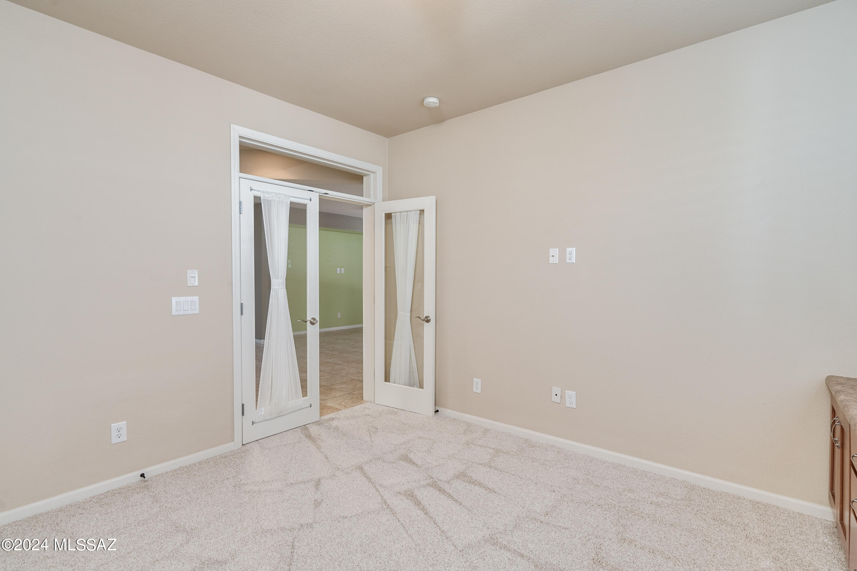 2158 E Apache Springs Lane