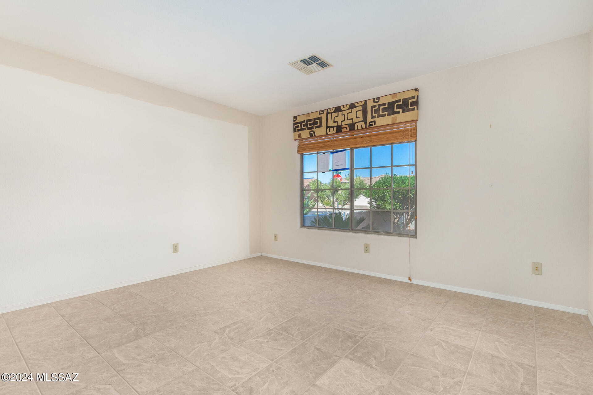 2362 E Desert Pueblo Pass