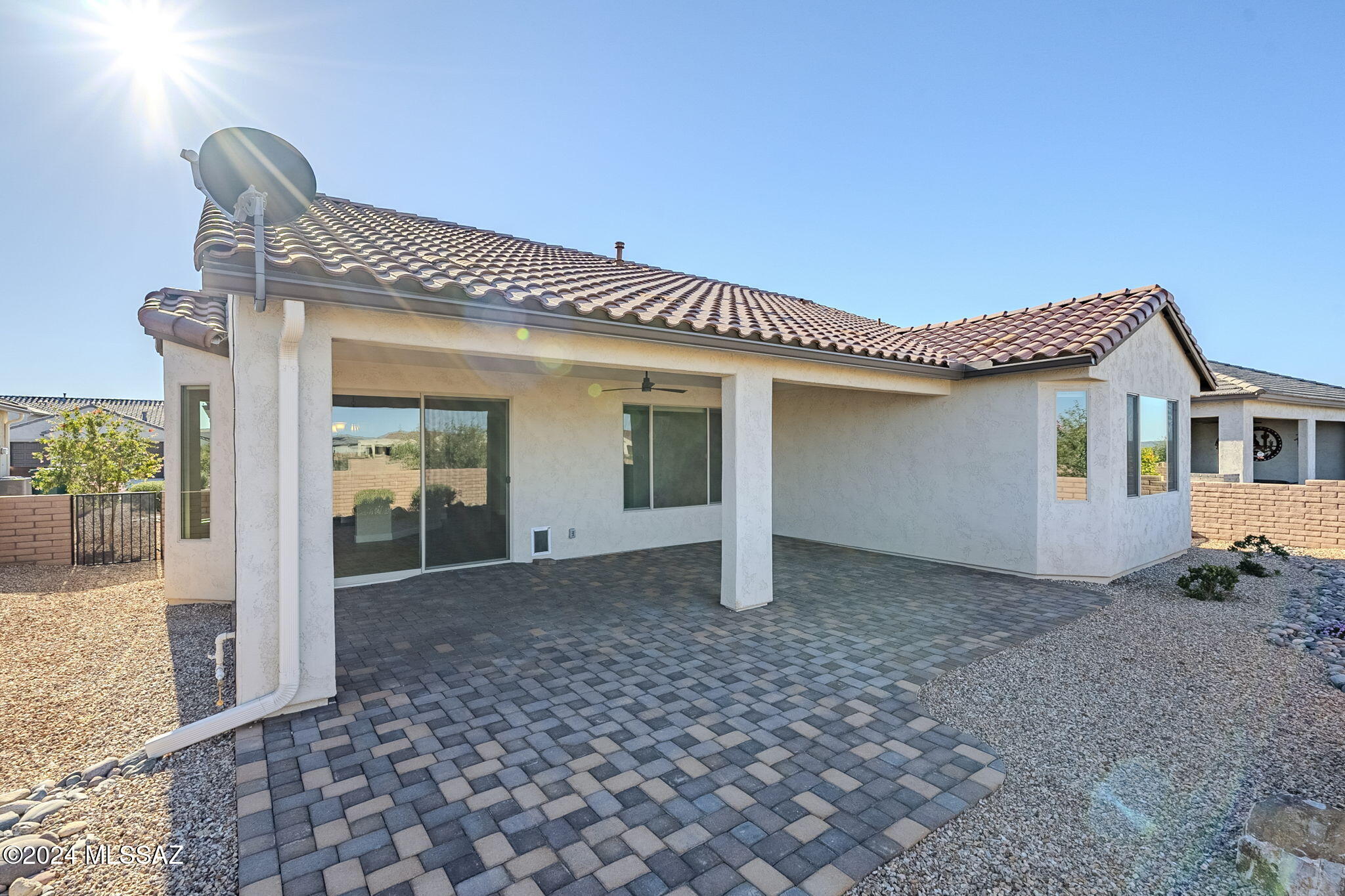 1427 E Golden Rock Way
