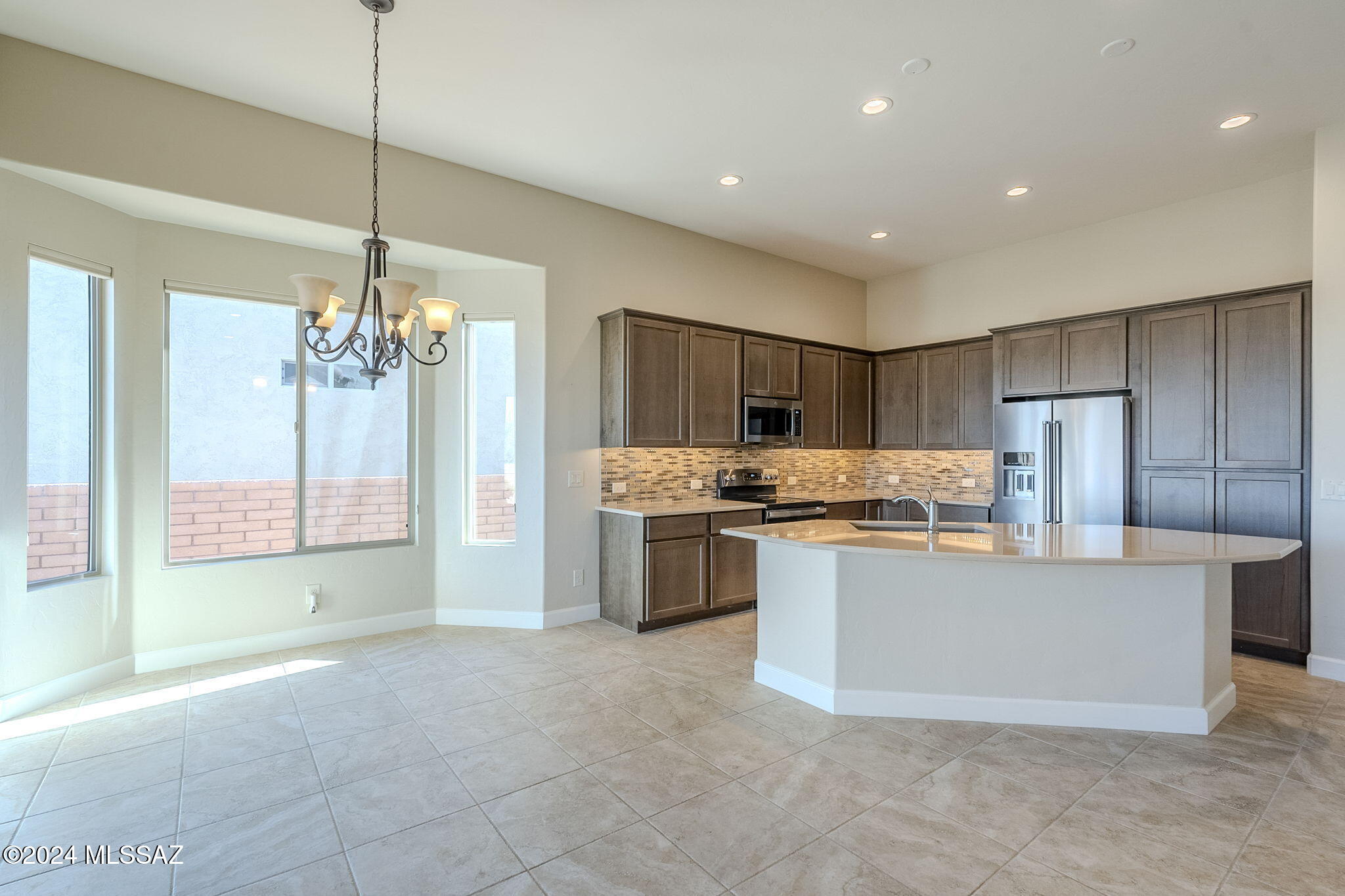 1427 E Golden Rock Way