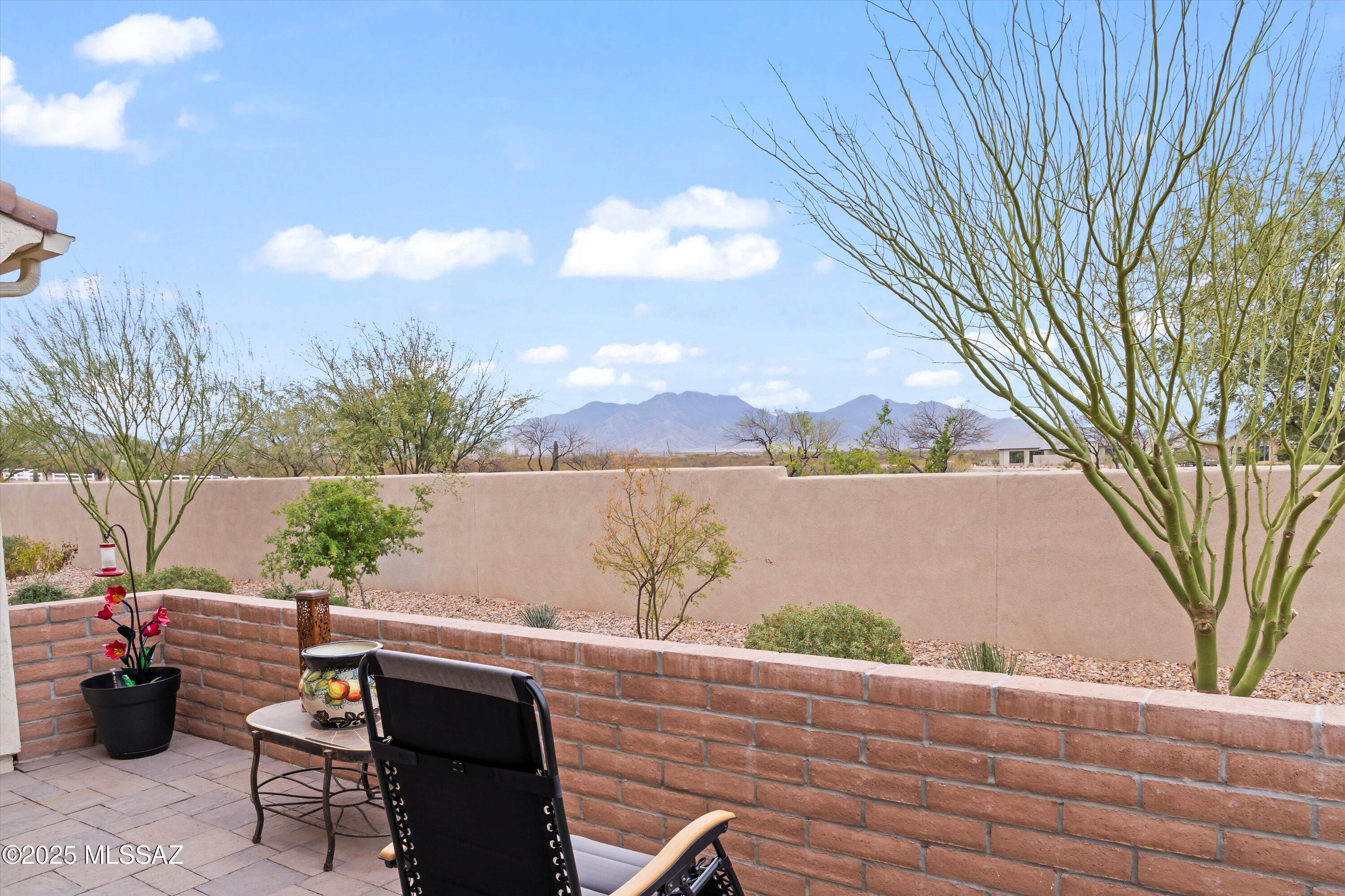 1426 E Blue Granite Drive