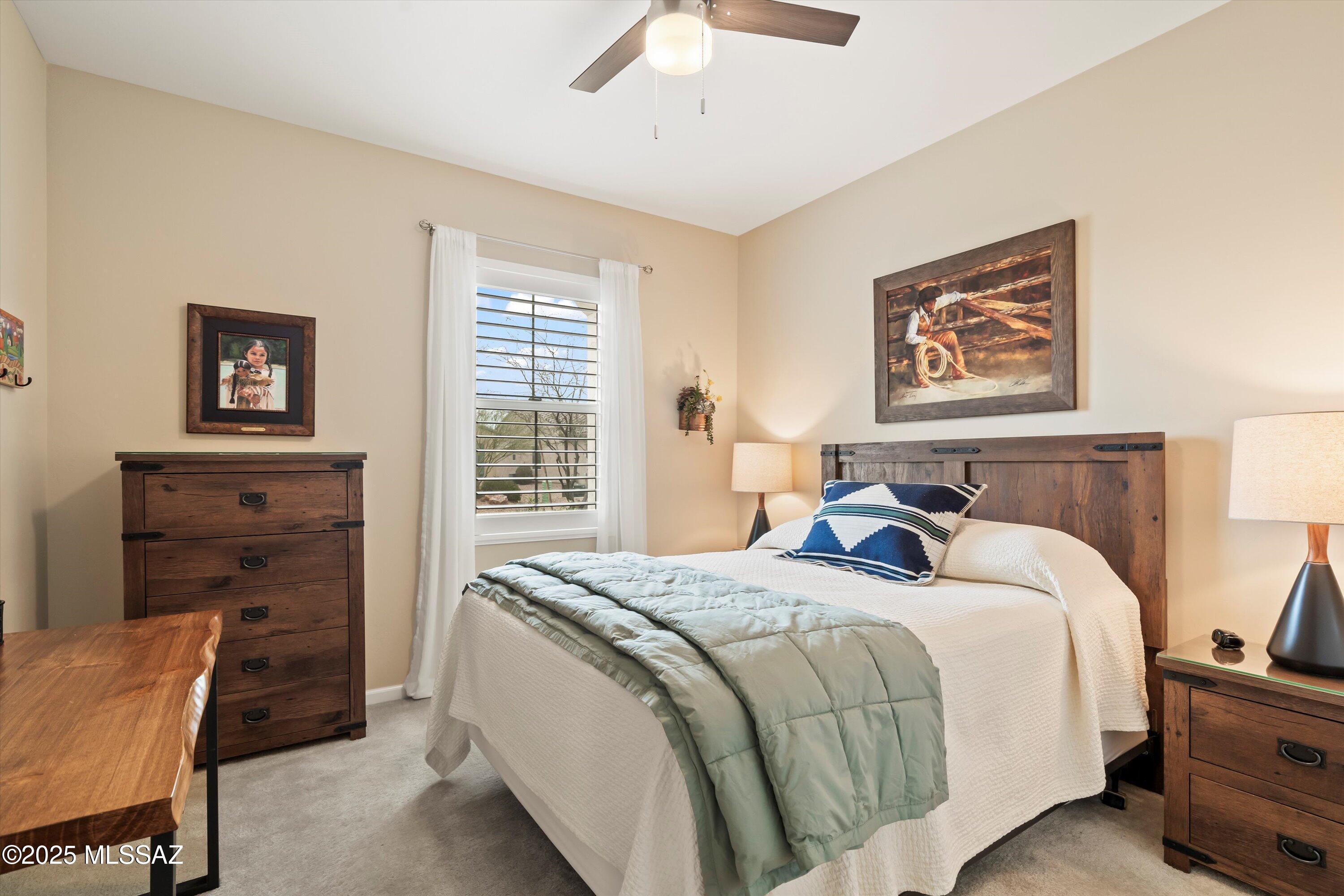1426 E Blue Granite Drive