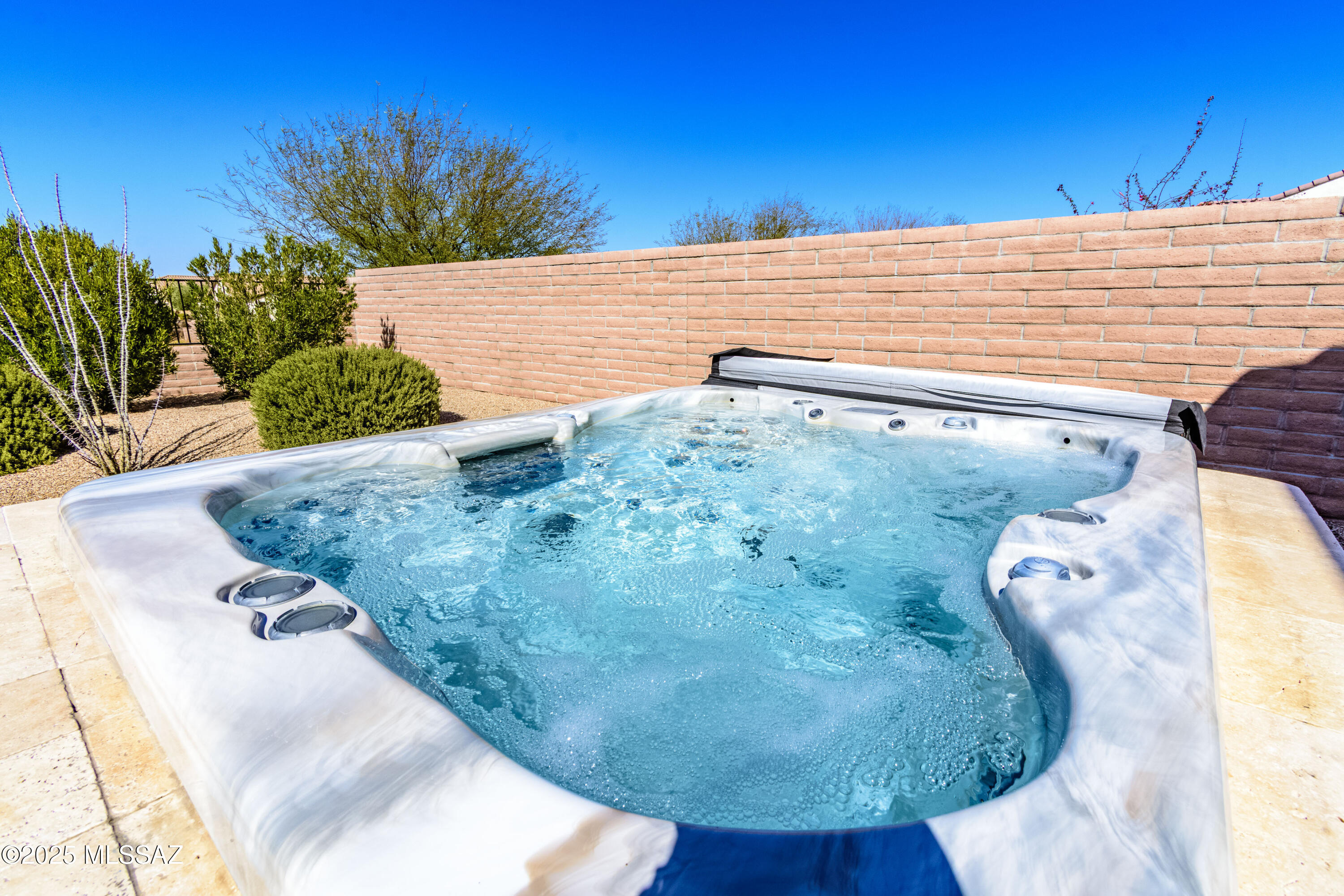 2447 E Canyon Crossing Drive