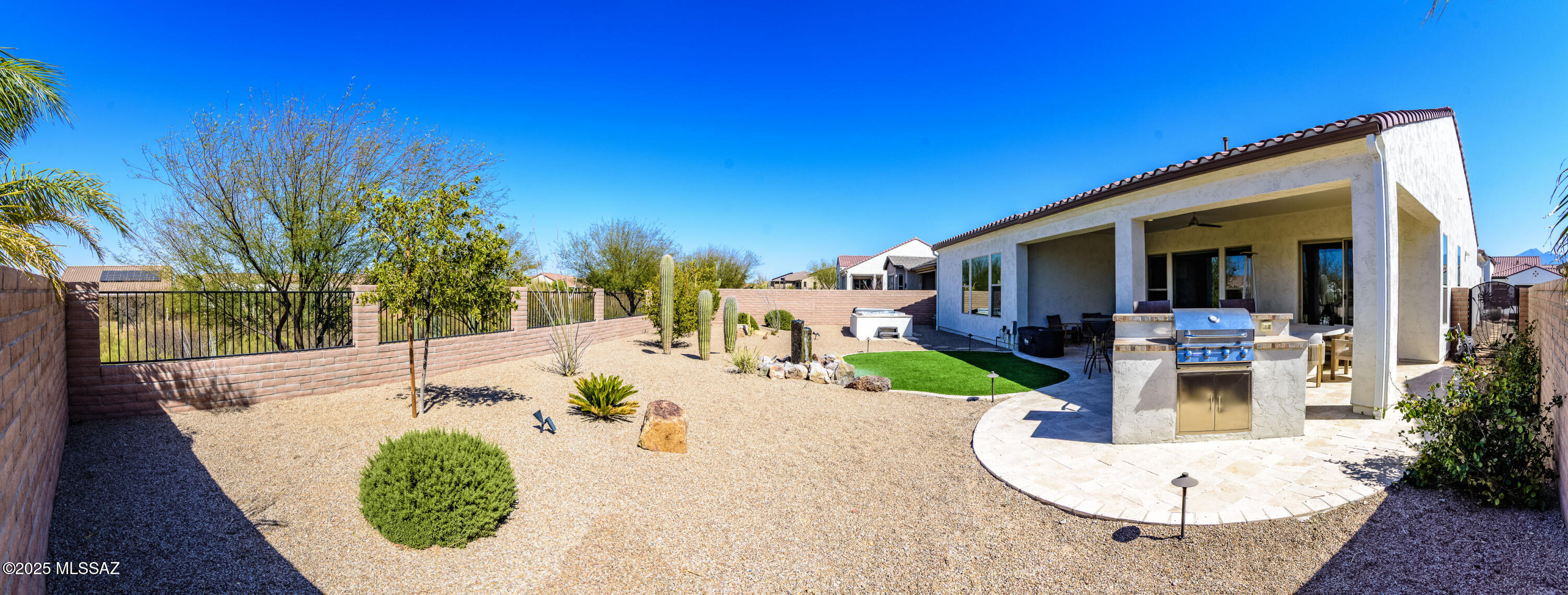 2447 E Canyon Crossing Drive