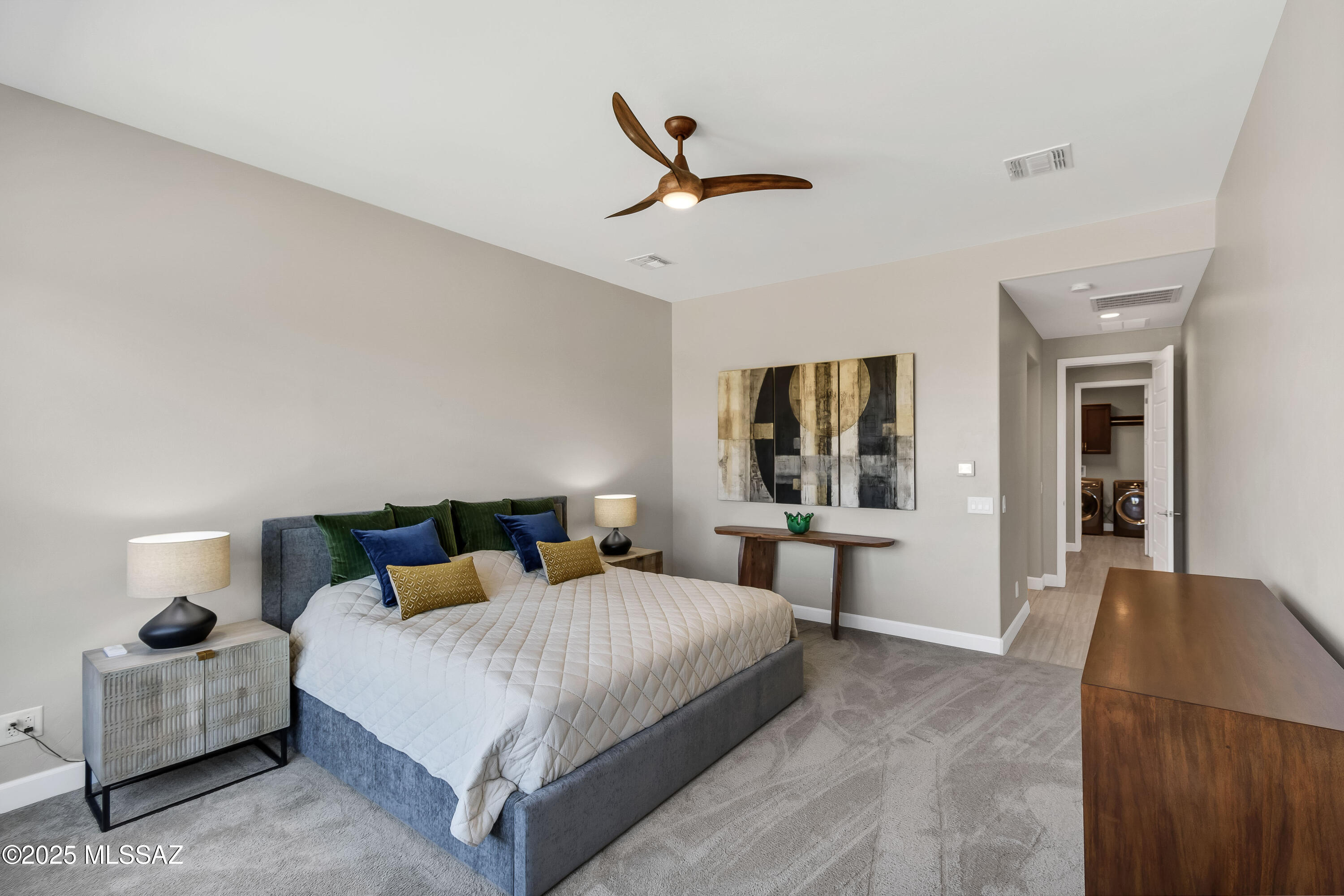 2447 E Canyon Crossing Drive