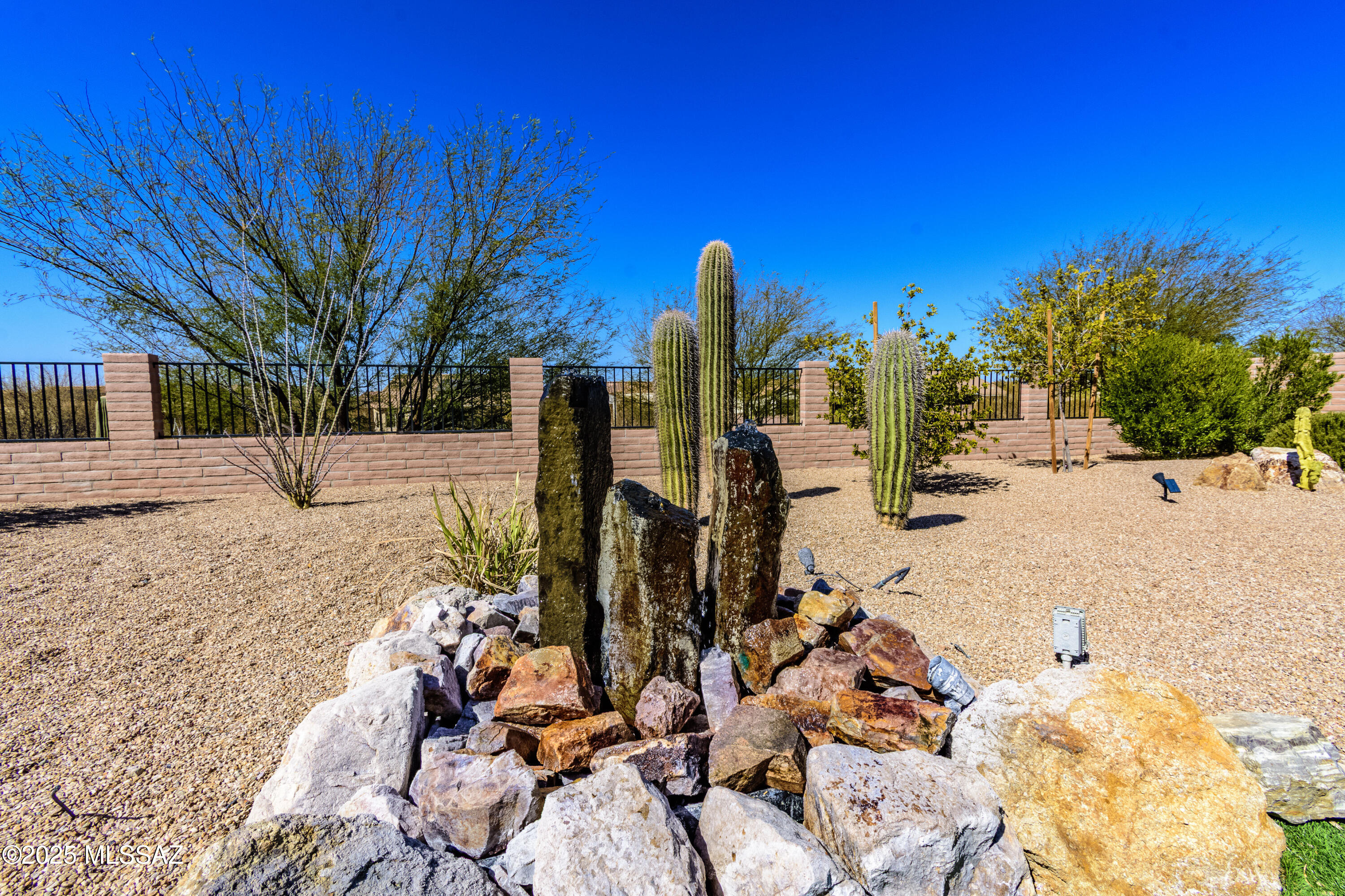 2447 E Canyon Crossing Drive