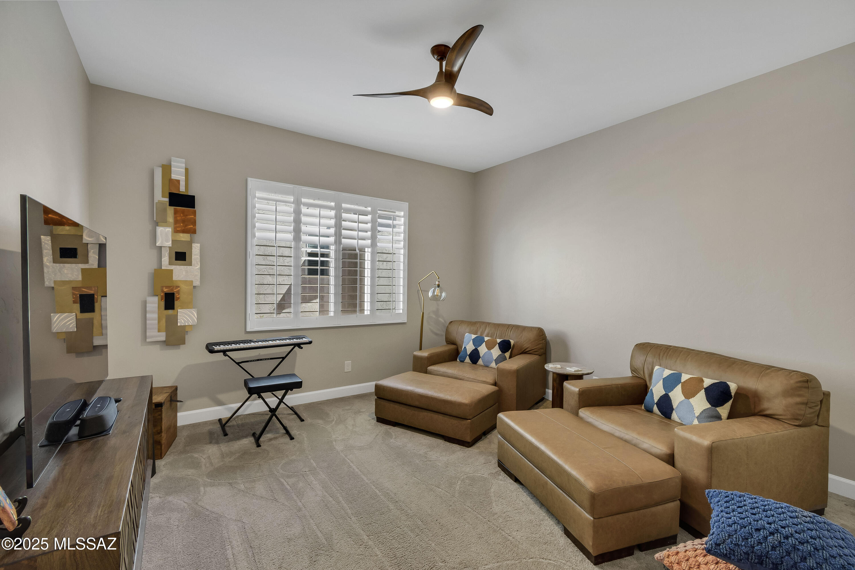 2447 E Canyon Crossing Drive