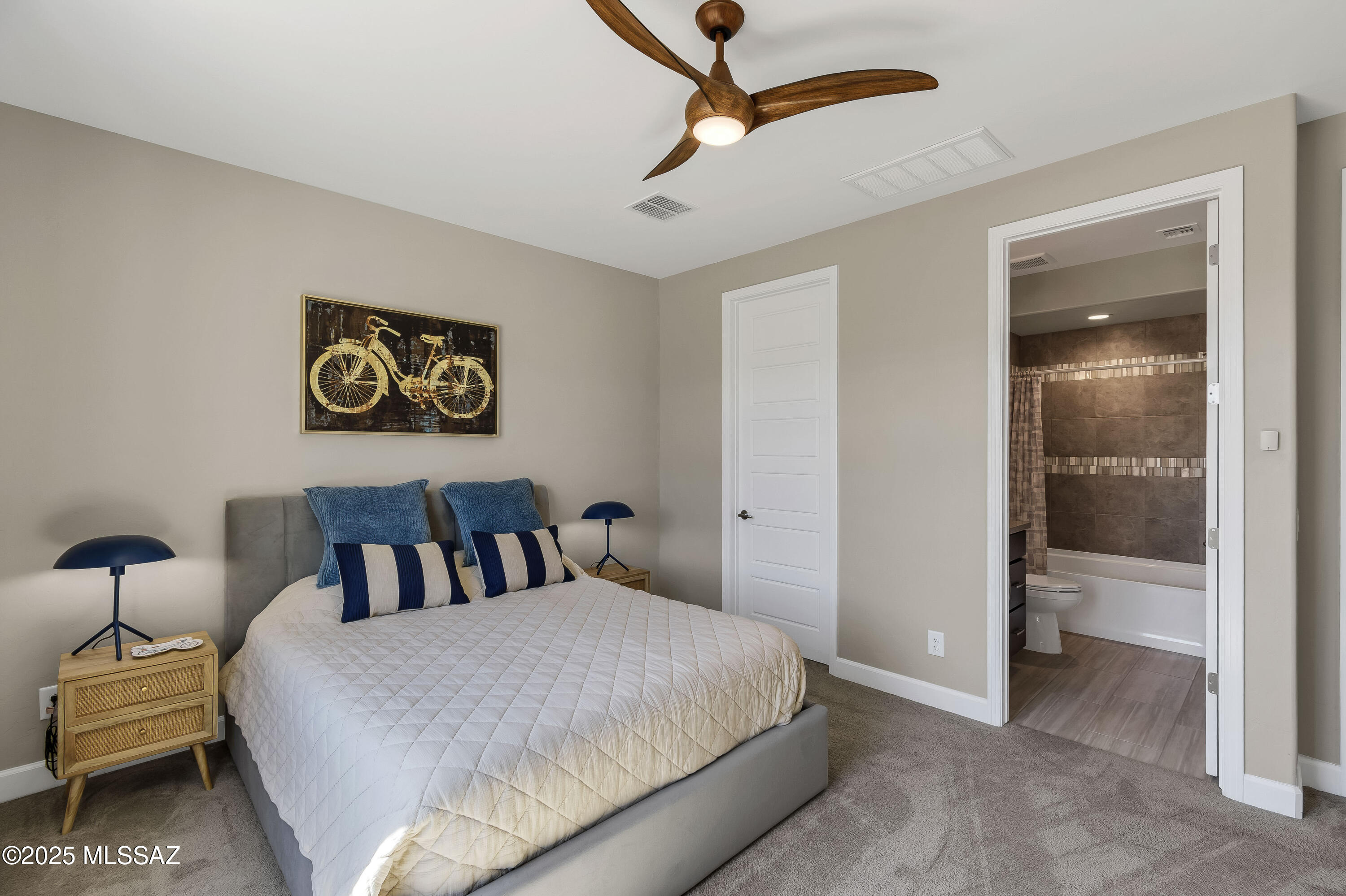 2447 E Canyon Crossing Drive