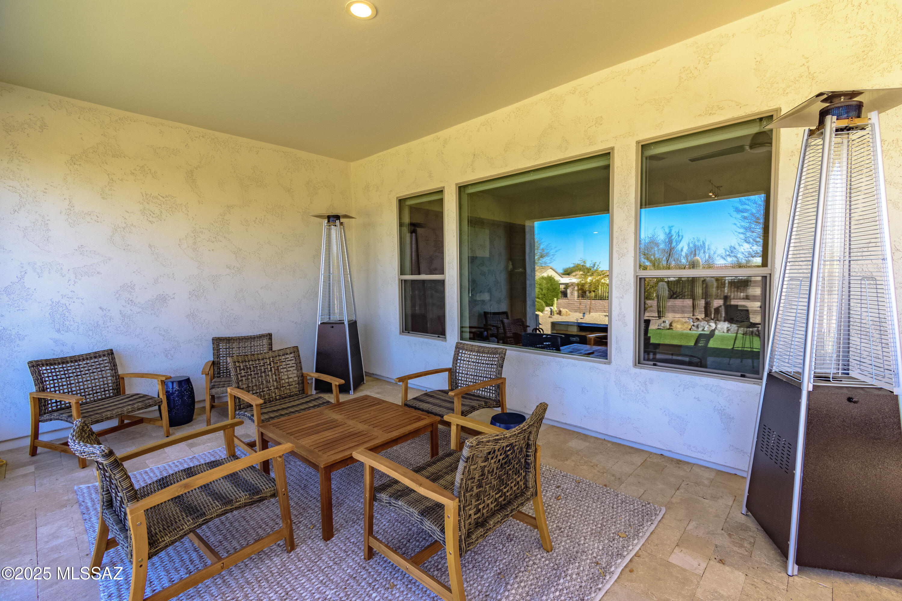 2447 E Canyon Crossing Drive