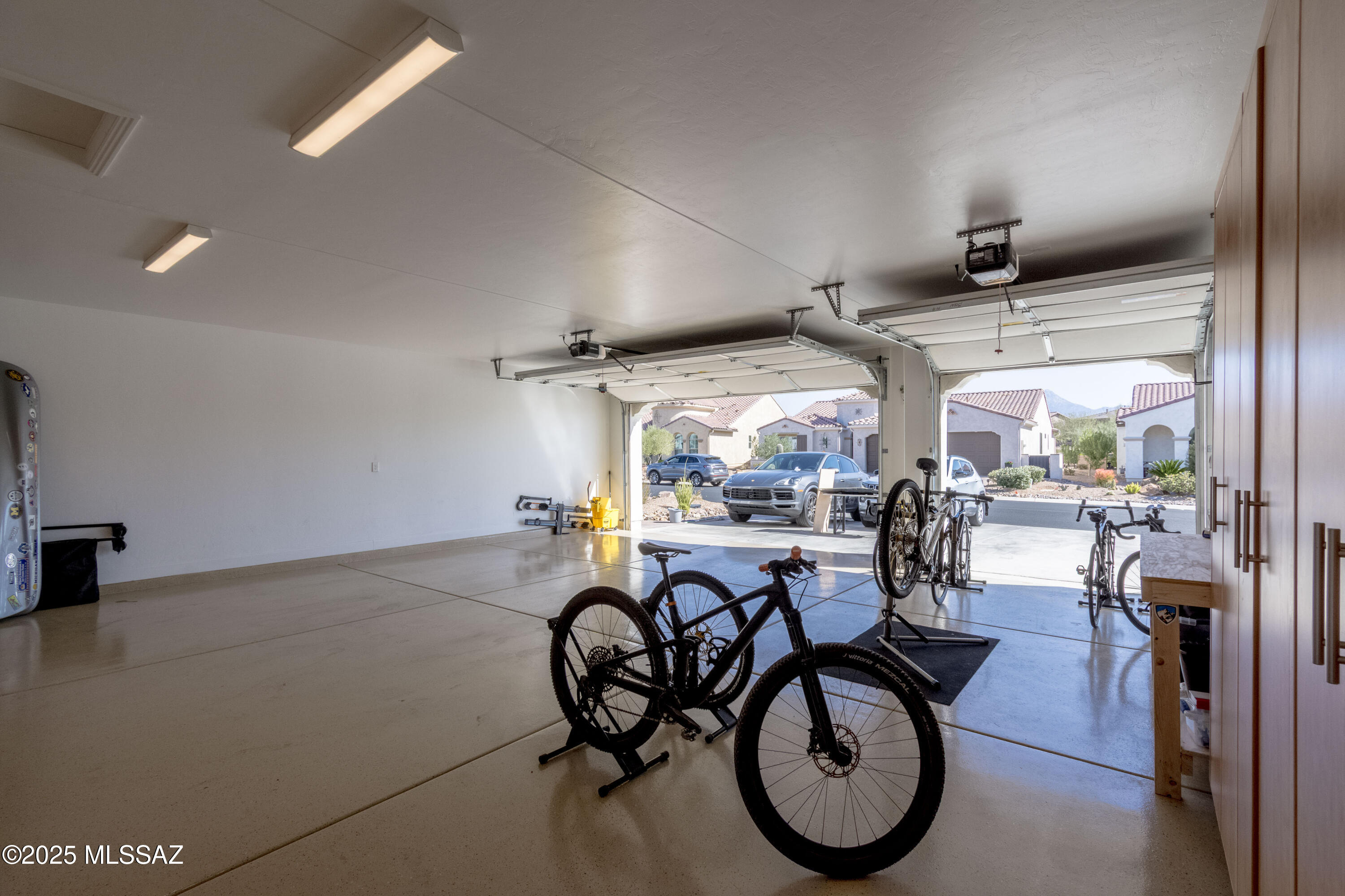 2447 E Canyon Crossing Drive