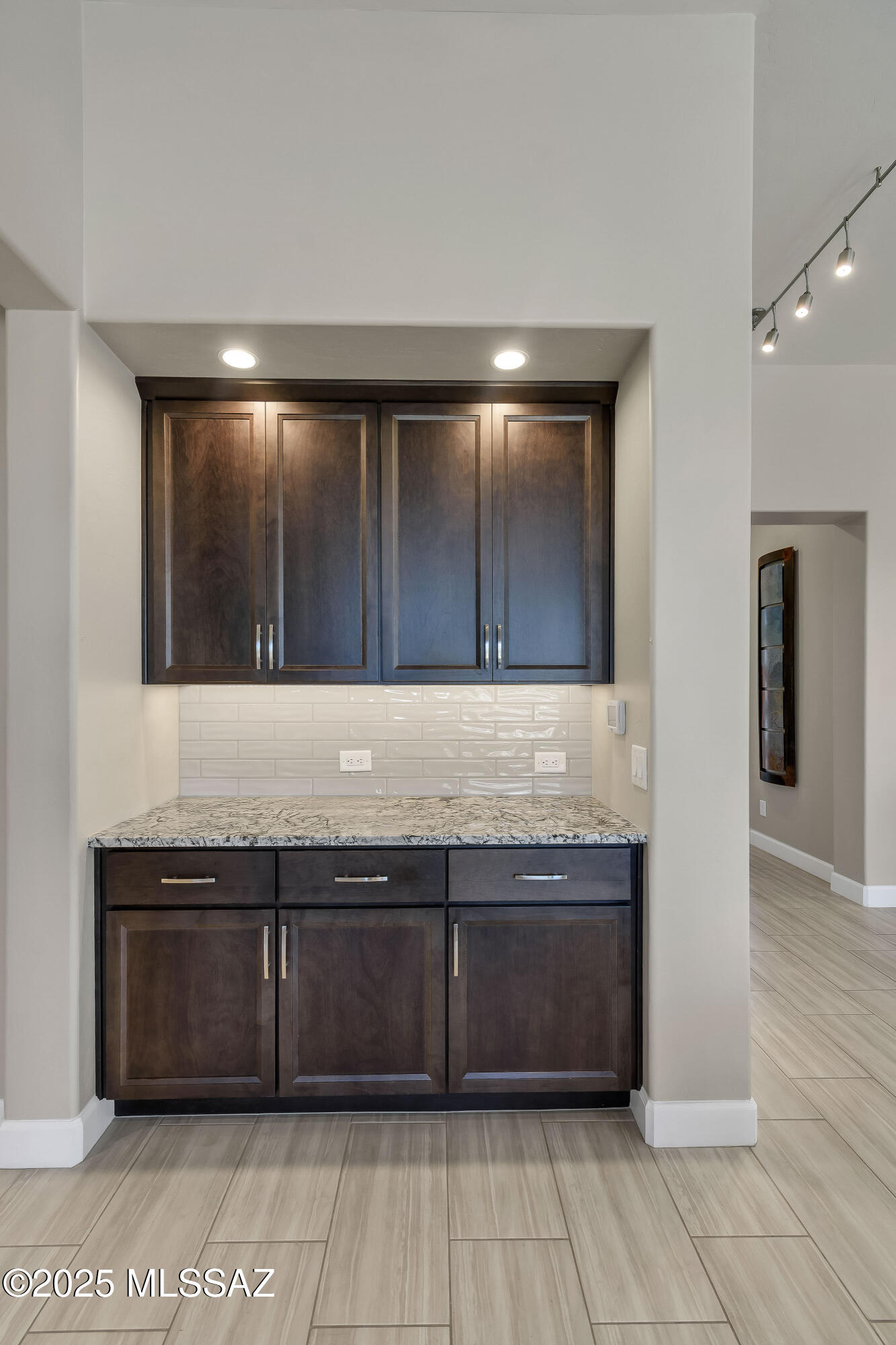 2447 E Canyon Crossing Drive