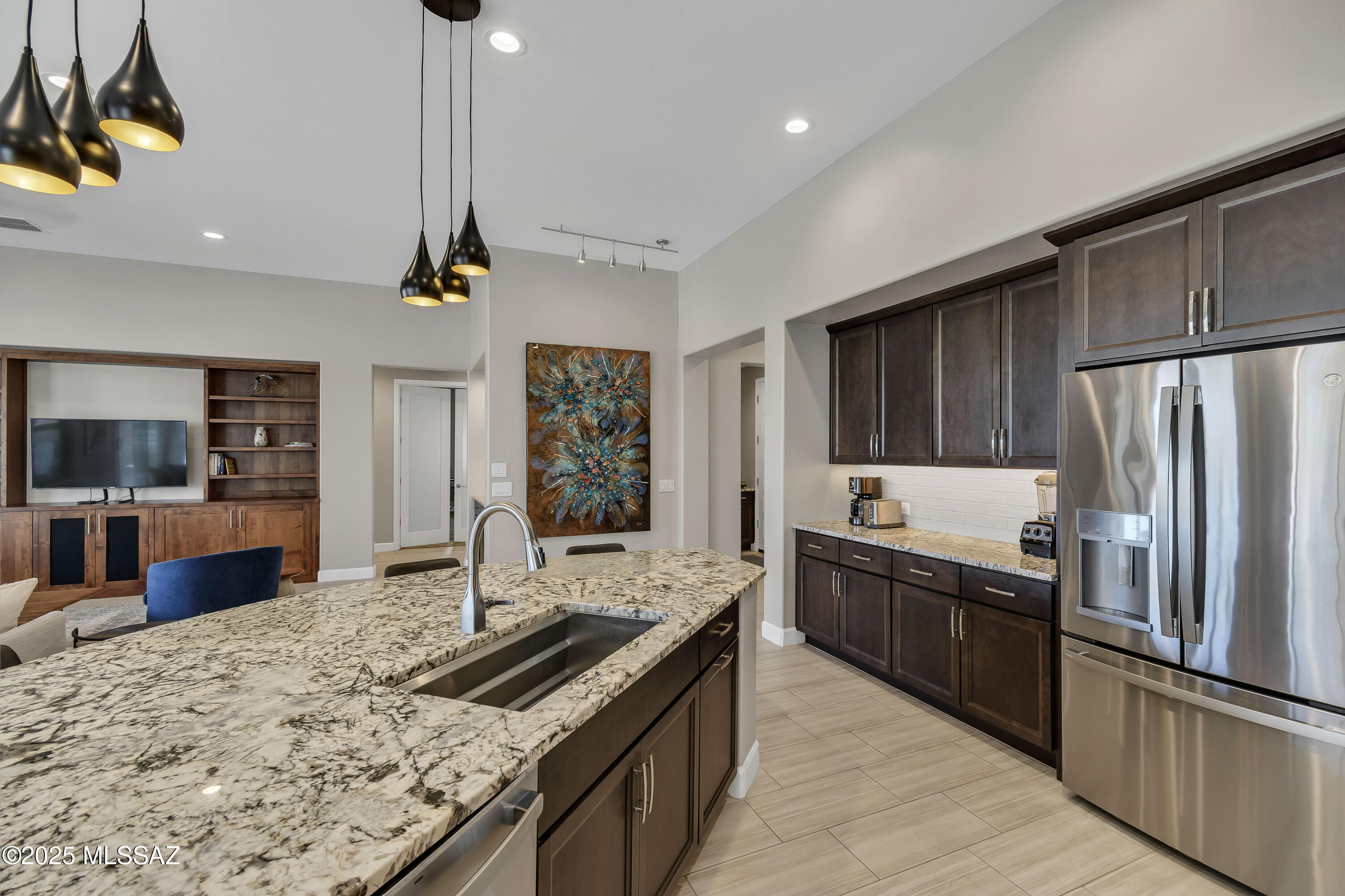 2447 E Canyon Crossing Drive