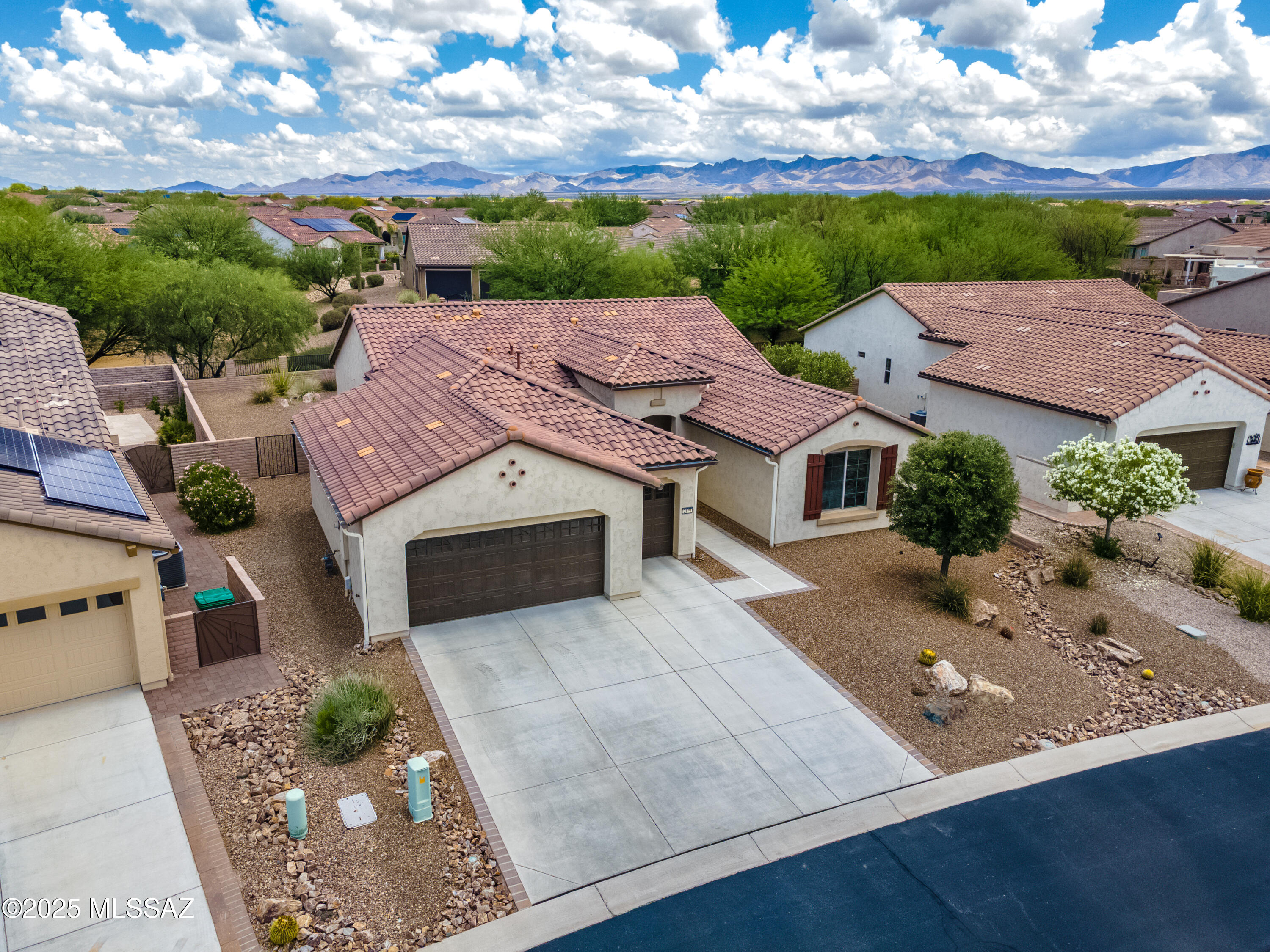 2129 E Madera Plateau Drive