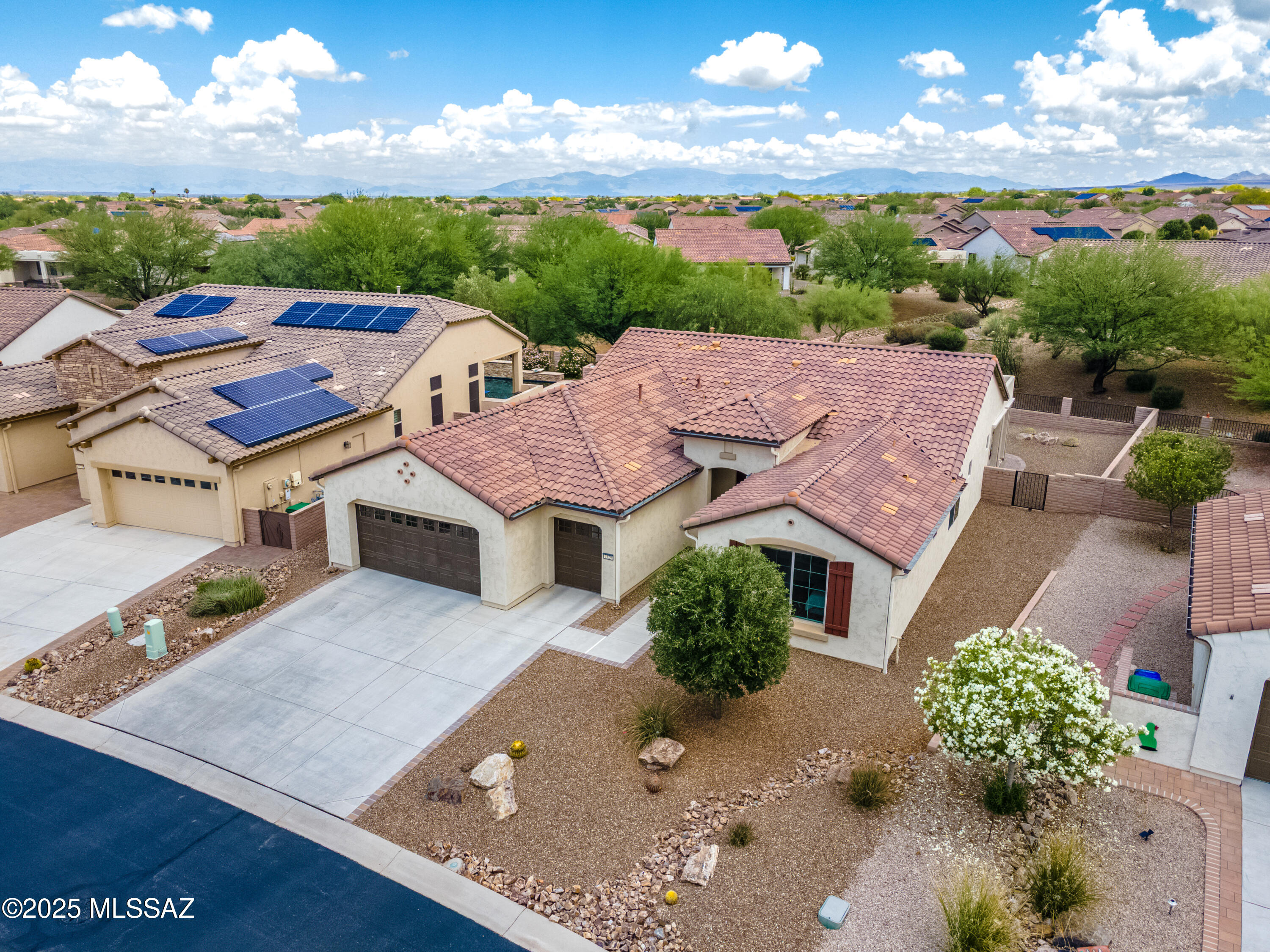 2129 E Madera Plateau Drive