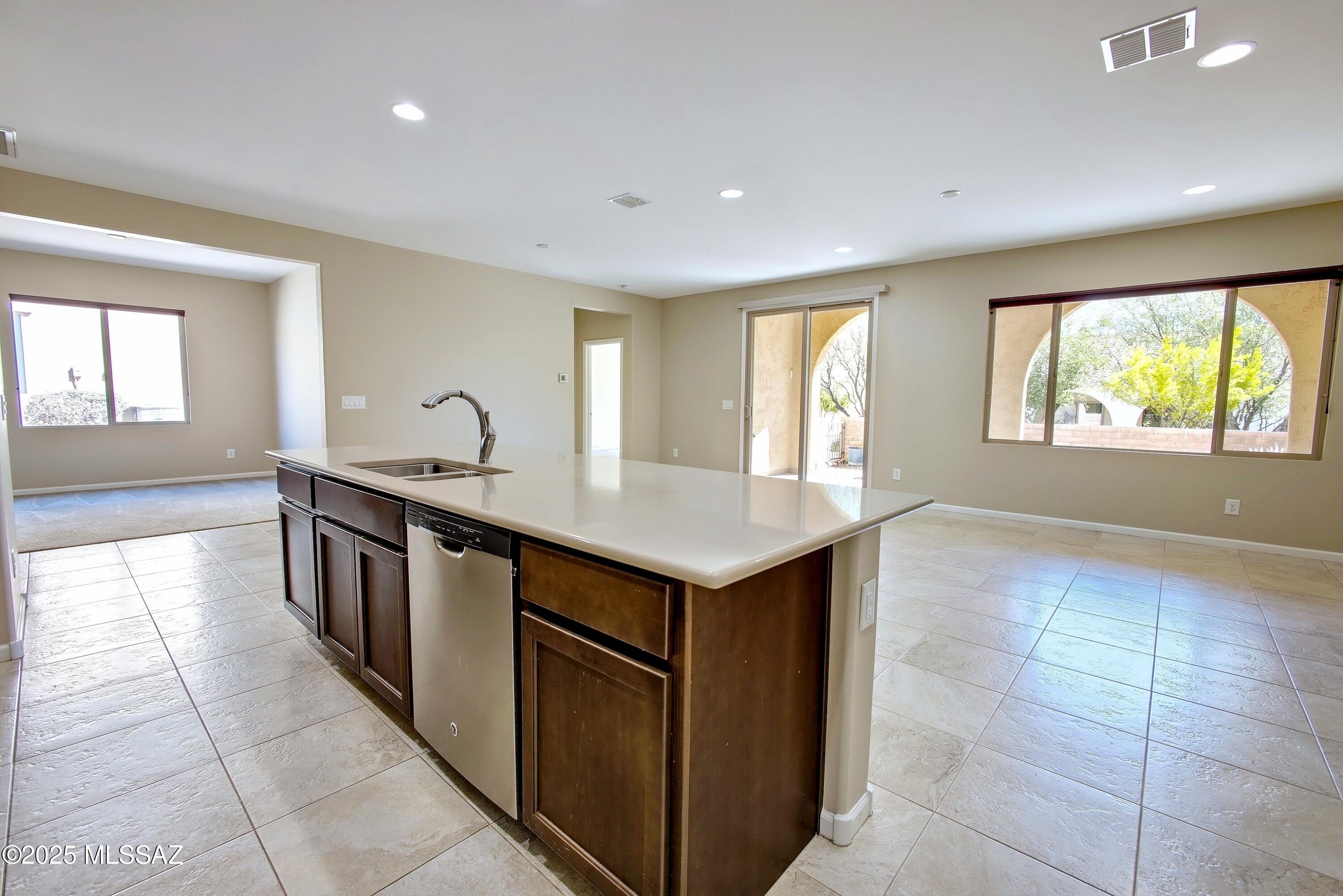 1075 N Echo Ranch Drive