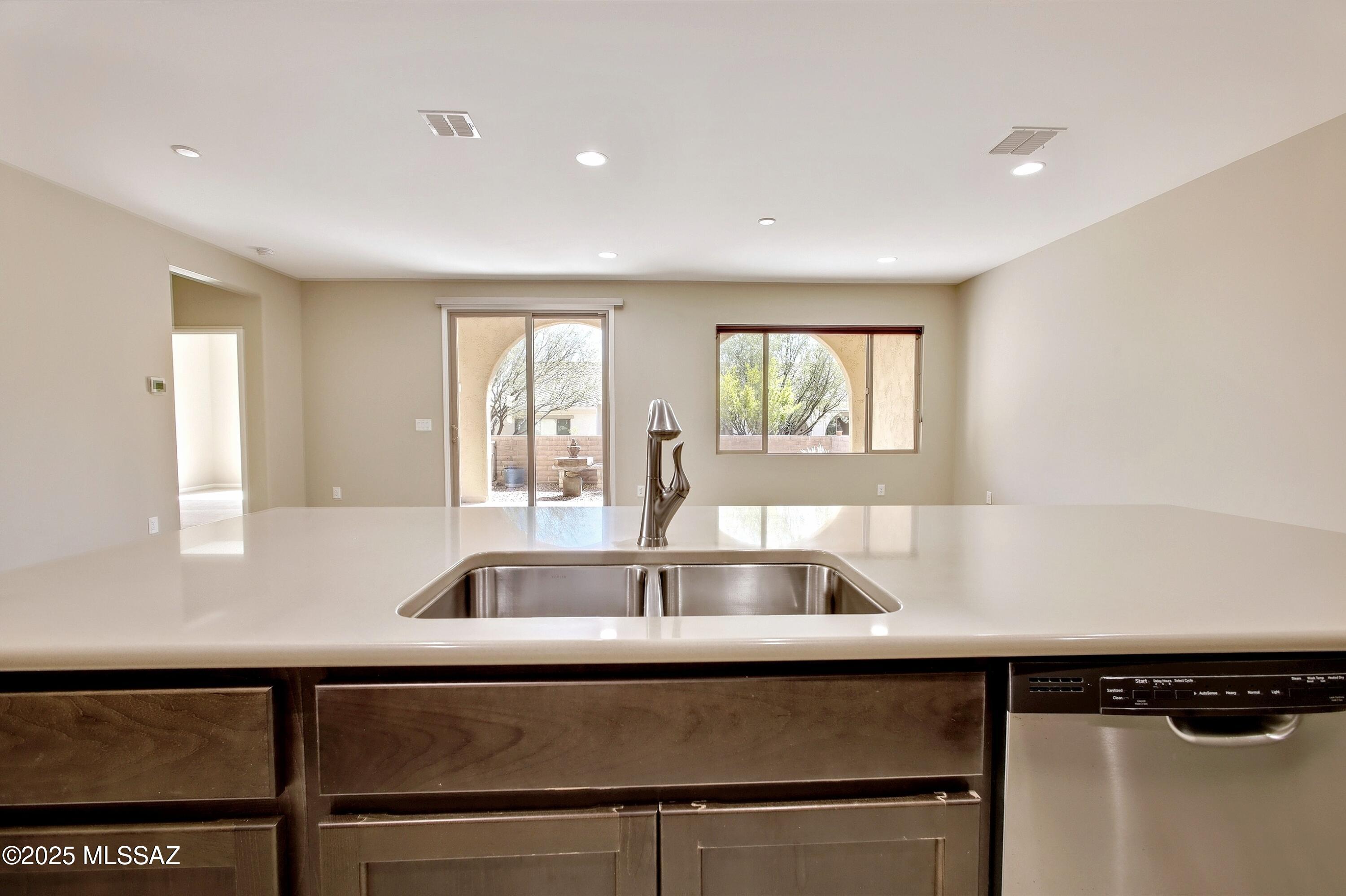 1075 N Echo Ranch Drive