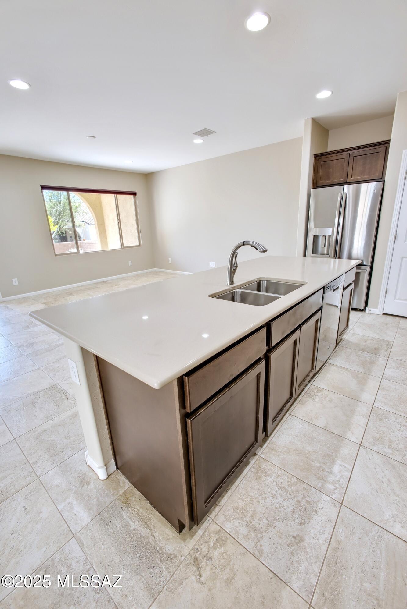1075 N Echo Ranch Drive