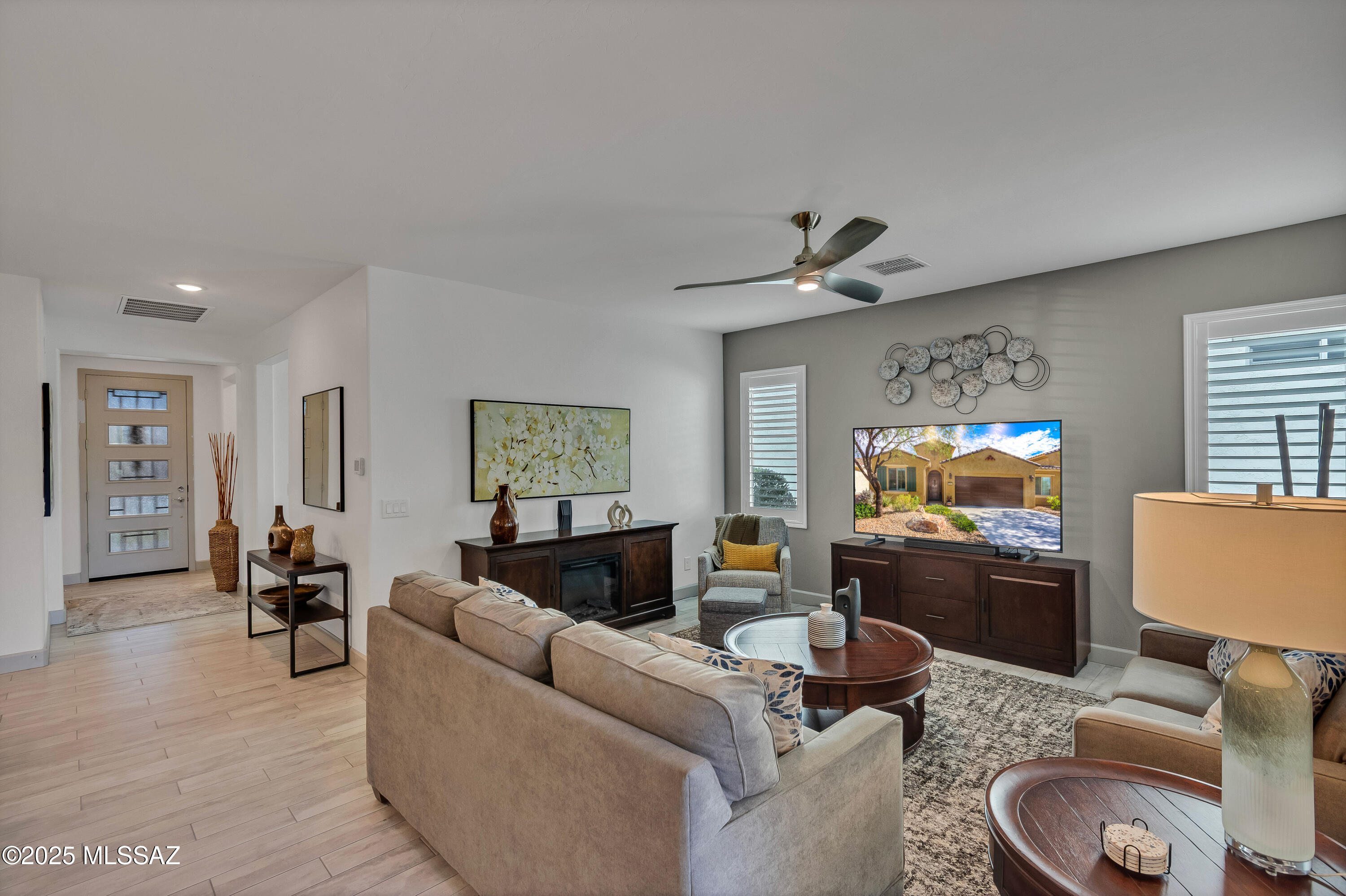 1618 E Horned Lark Drive