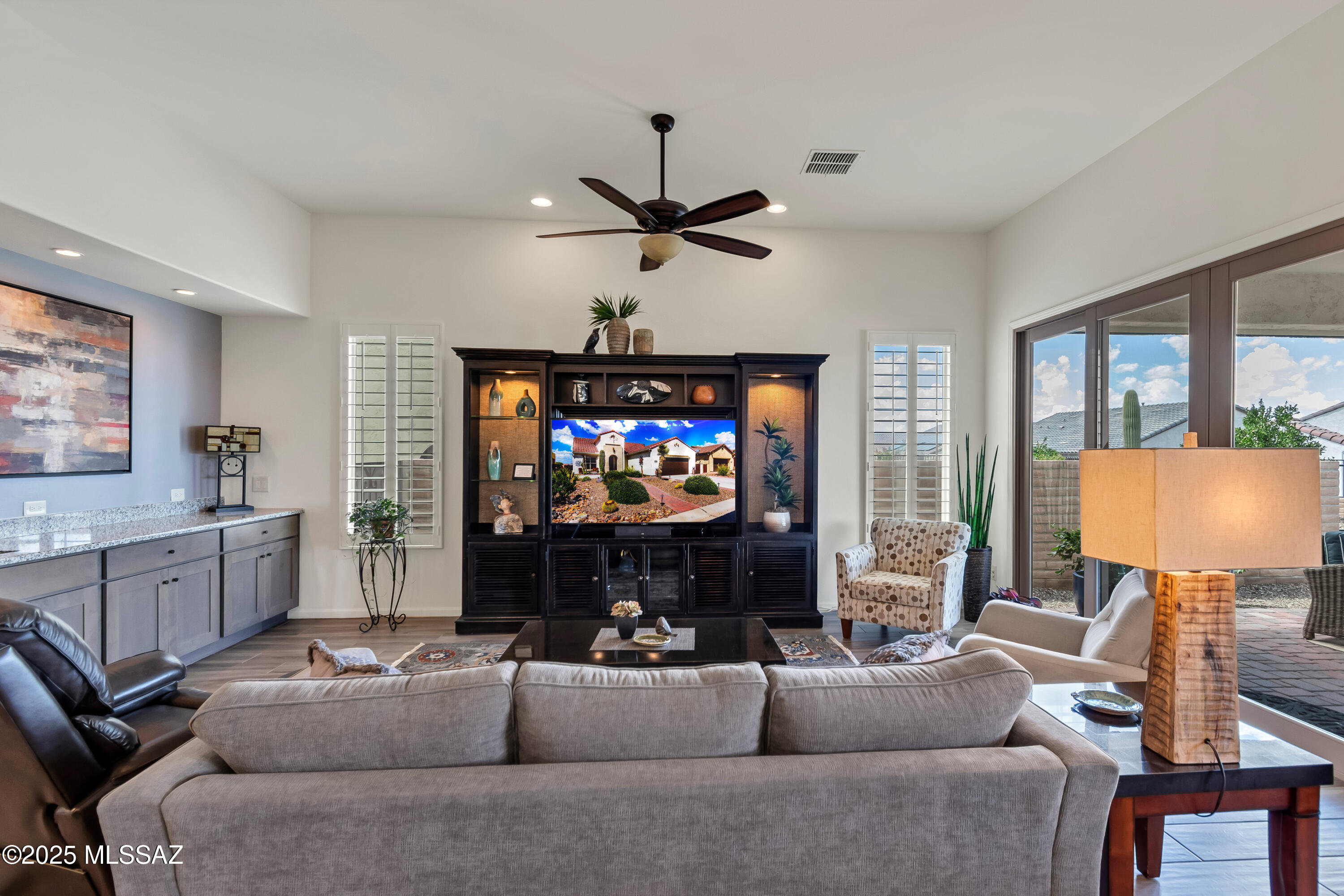 2605 E Josephine View Drive