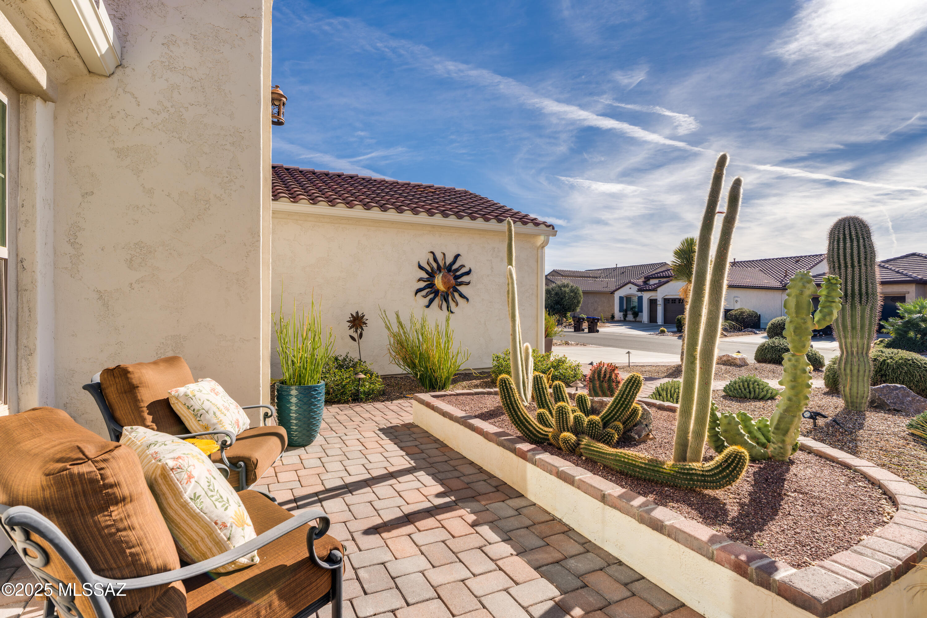 2605 E Josephine View Drive