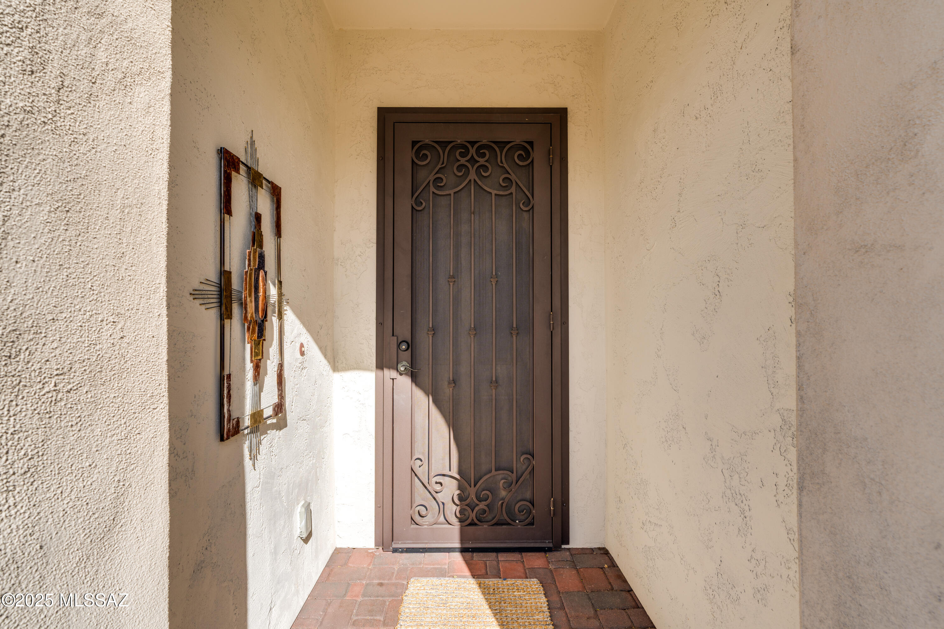 2605 E Josephine View Drive