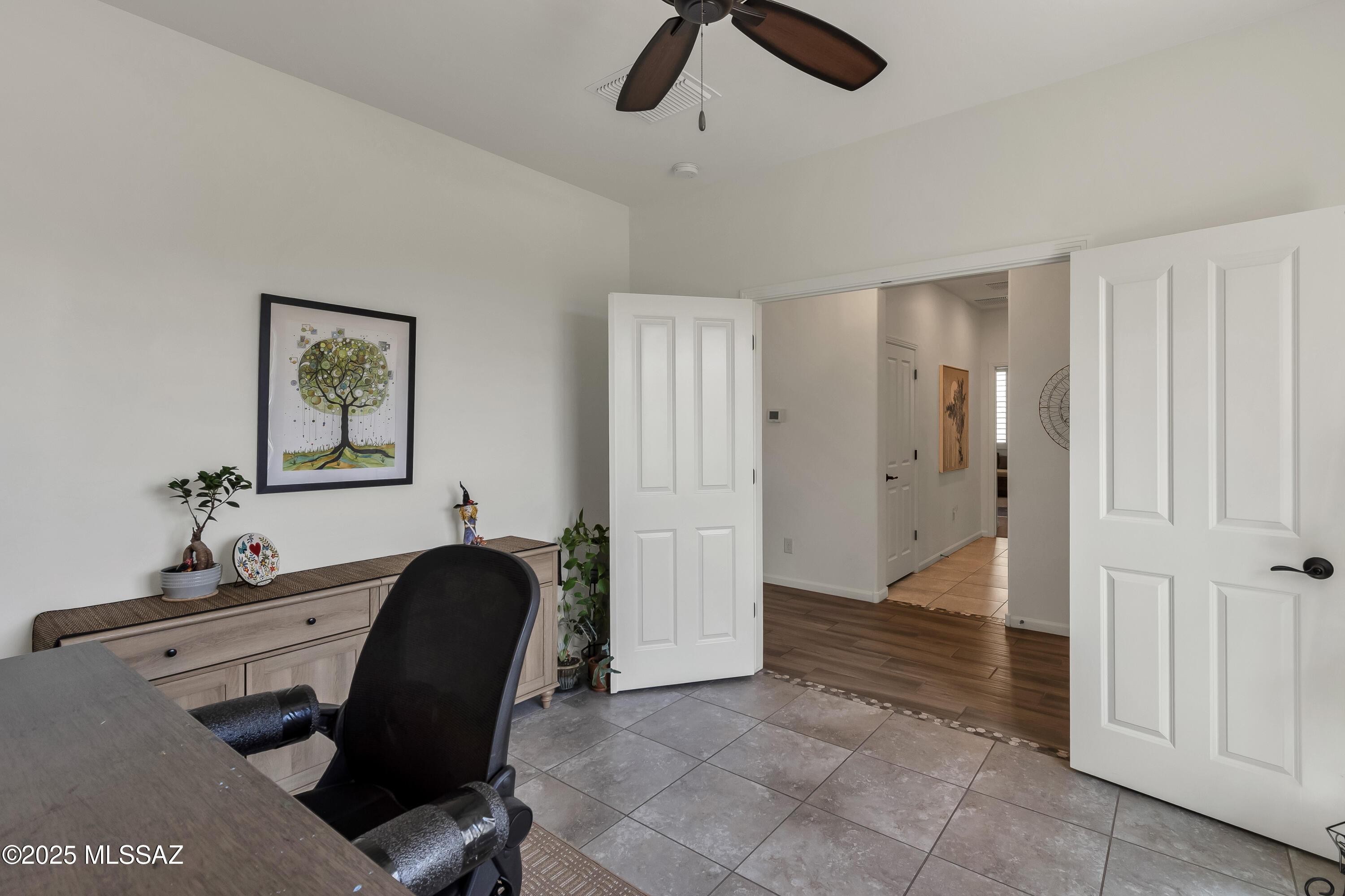 2605 E Josephine View Drive