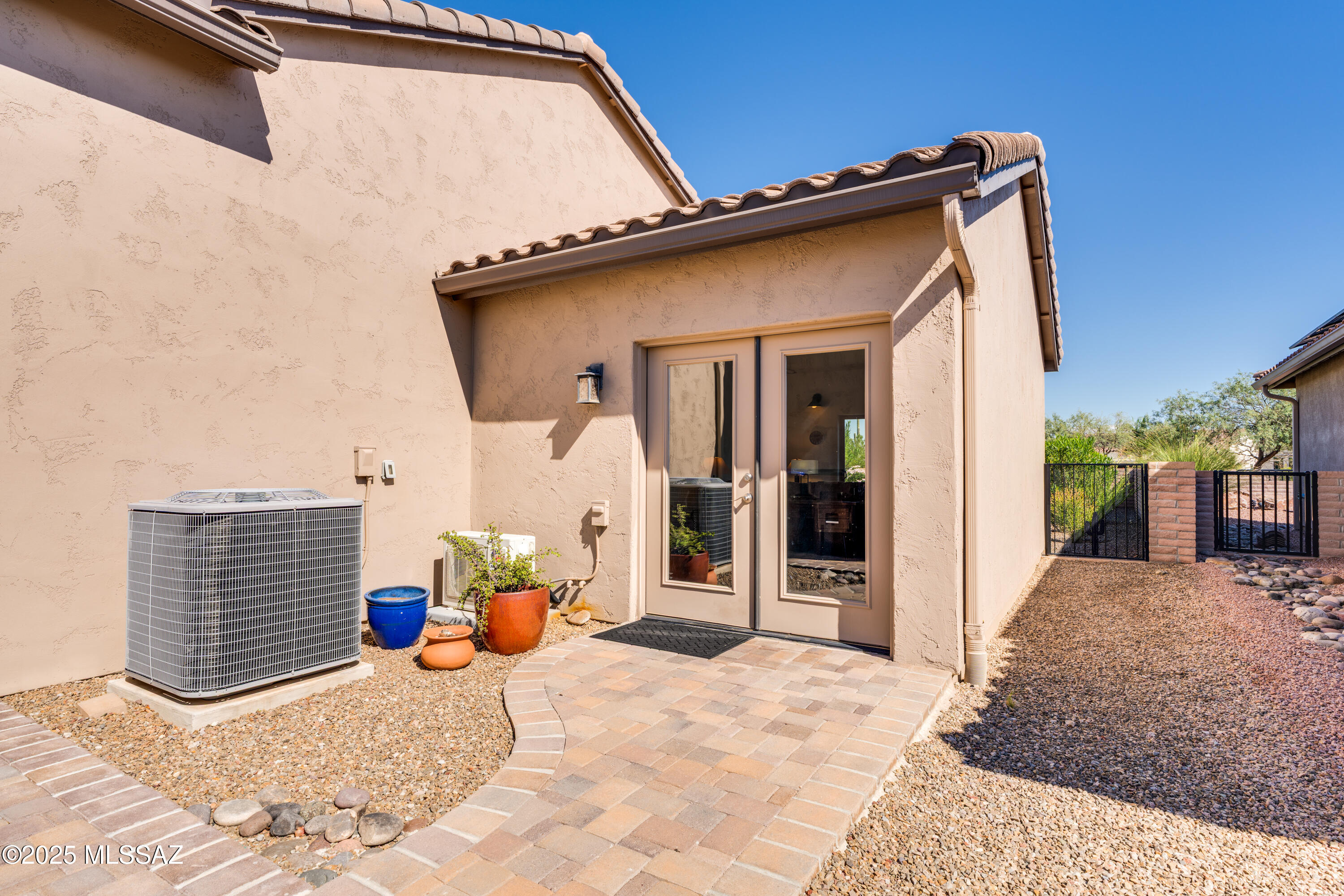 2325 E Coyote Wash Lane