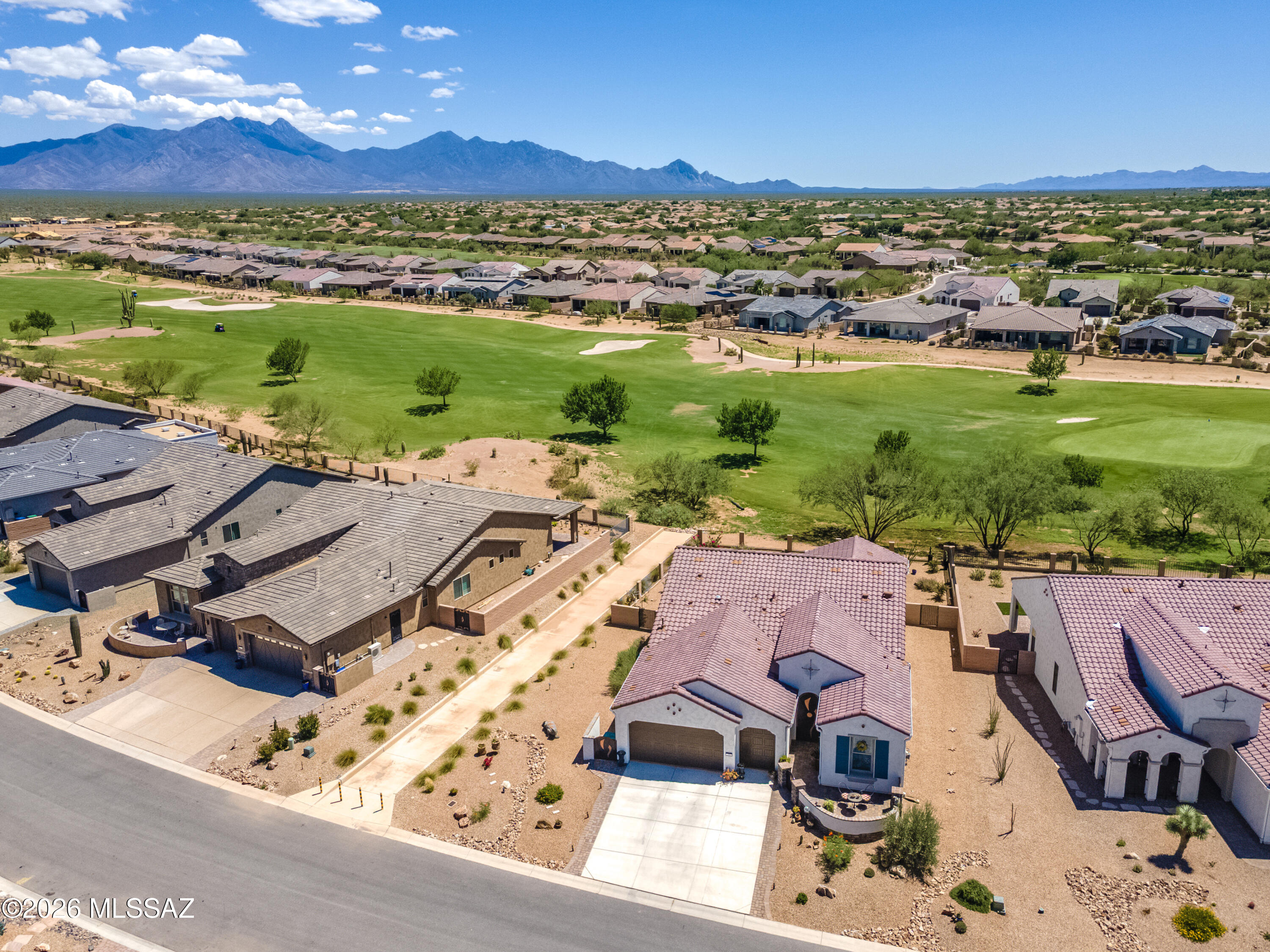2460 E Copper Vly Way