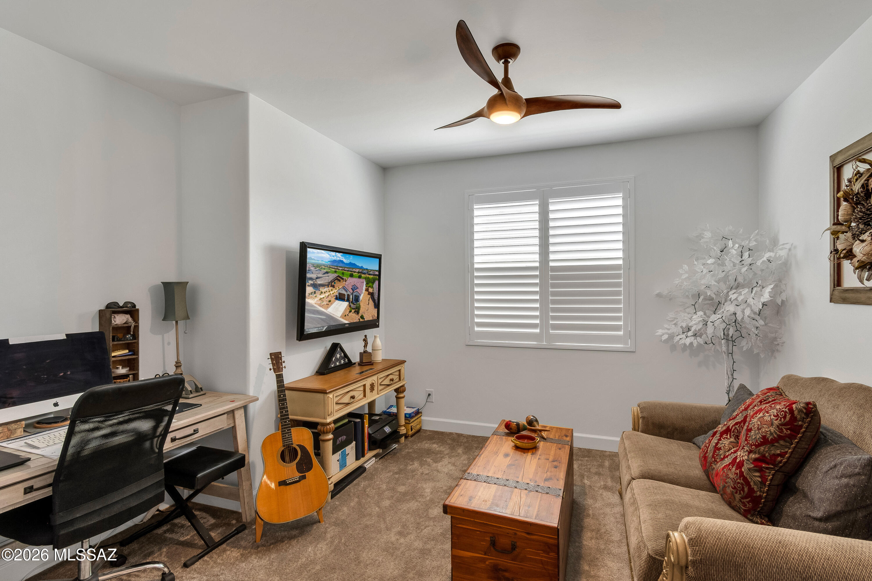 2460 E Copper Vly Way