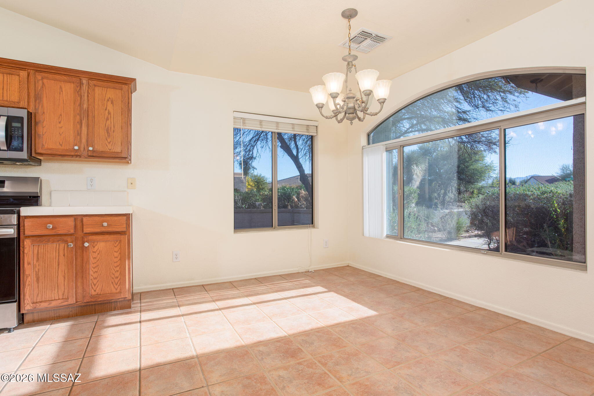 1047 N Cowboy Canyon Drive