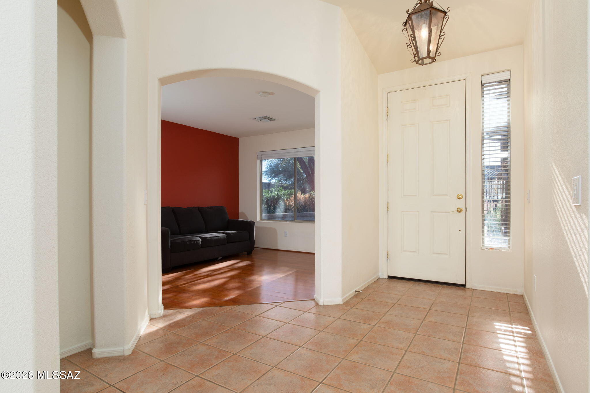 1047 N Cowboy Canyon Drive