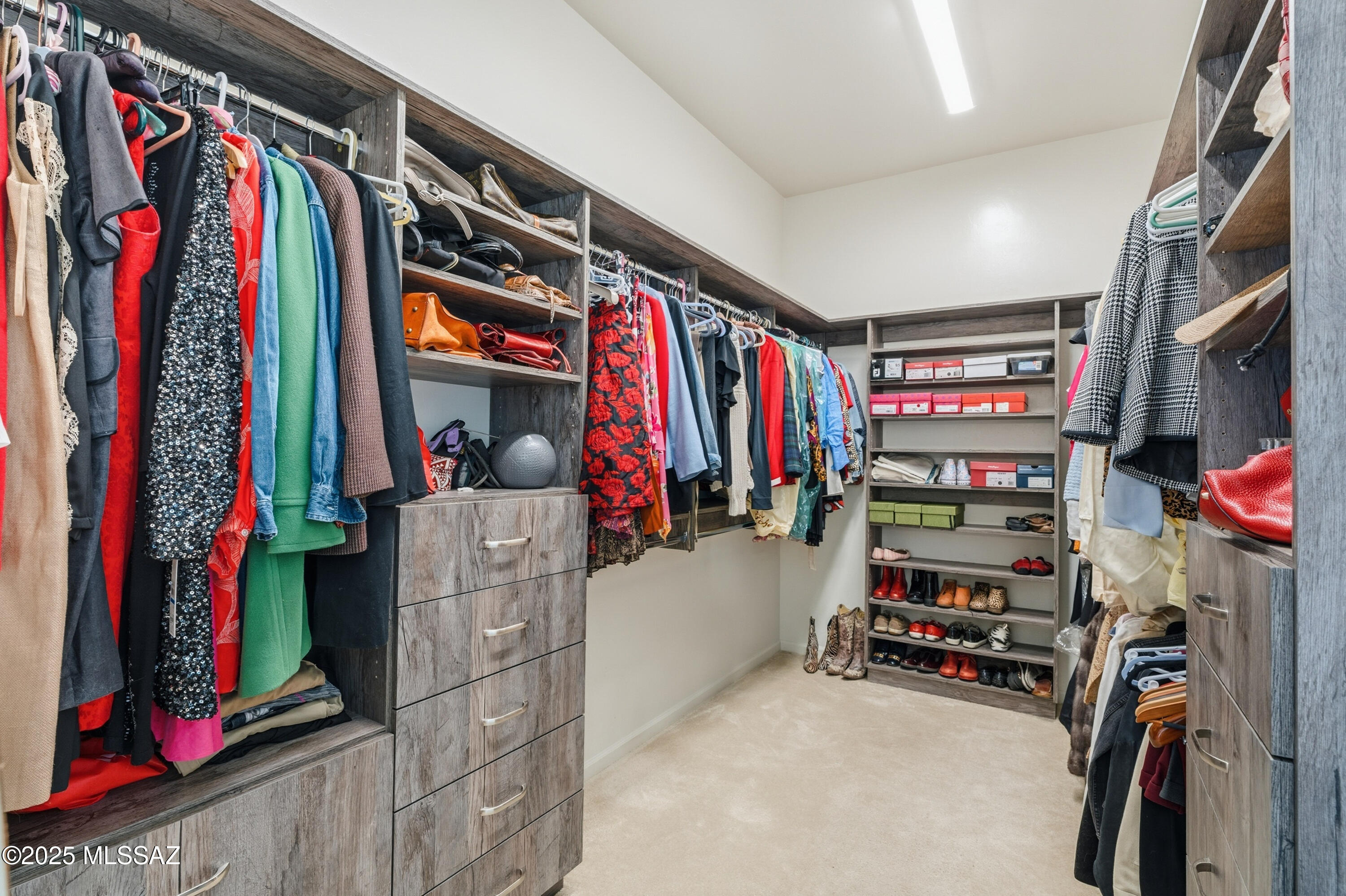 2324 E Dream Catcher Drive