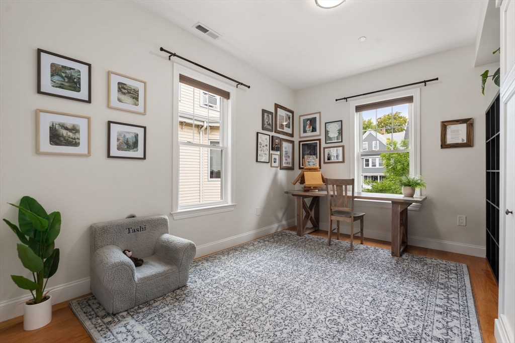 466 Medford St # 3