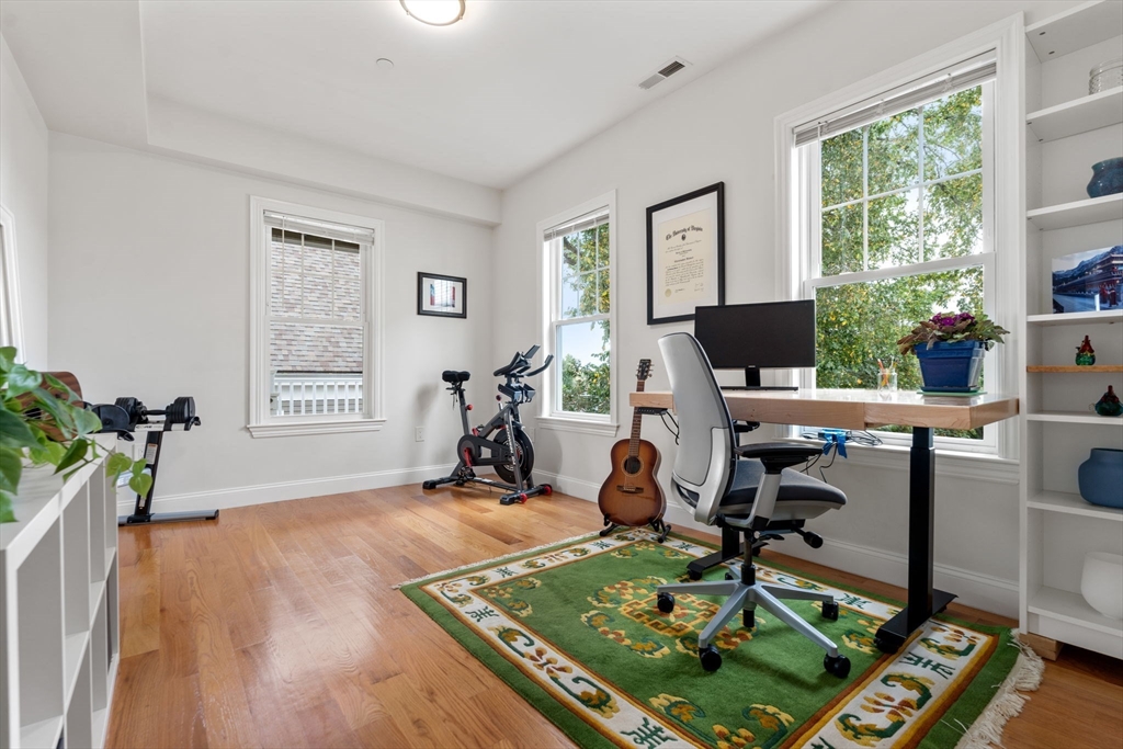 466 Medford St # 3