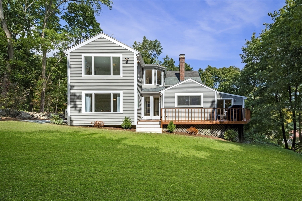 16 Bridle Path