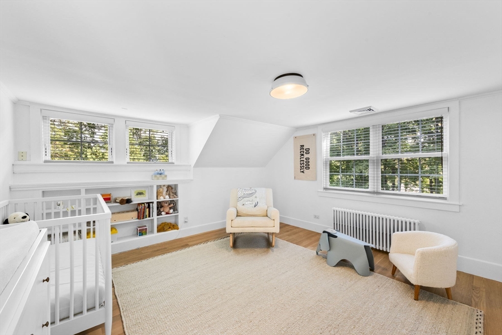 16 Bridle Path