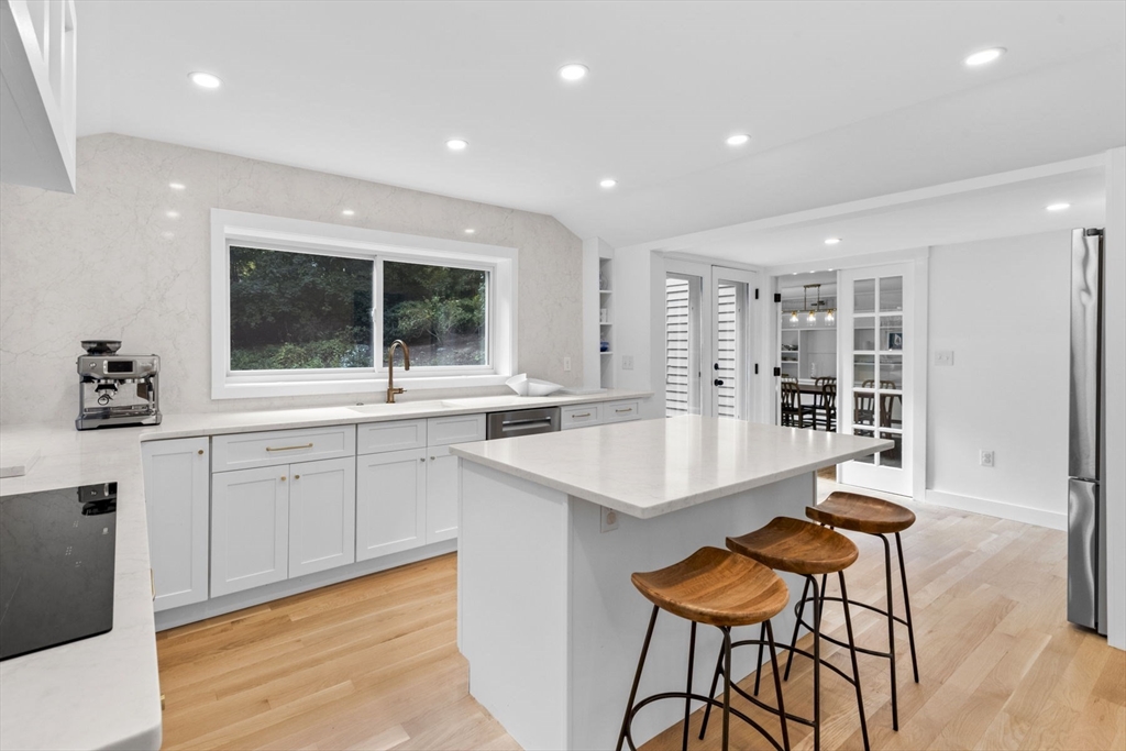 16 Bridle Path