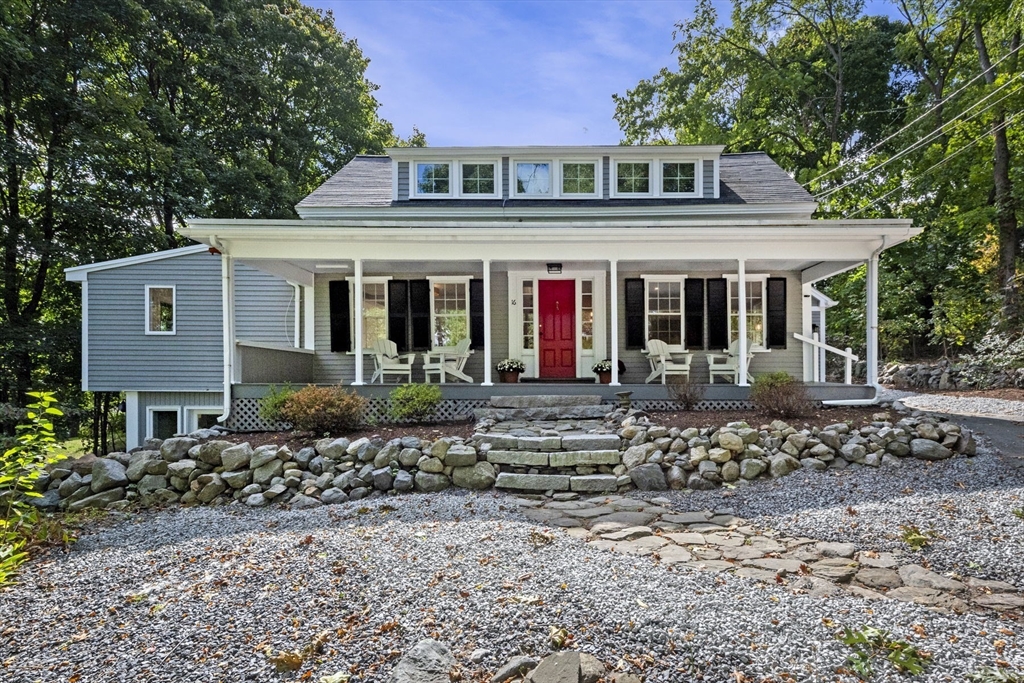 16 Bridle Path