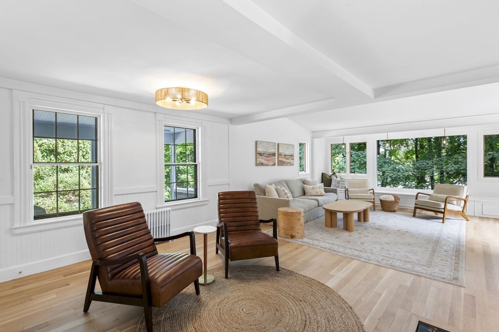 16 Bridle Path