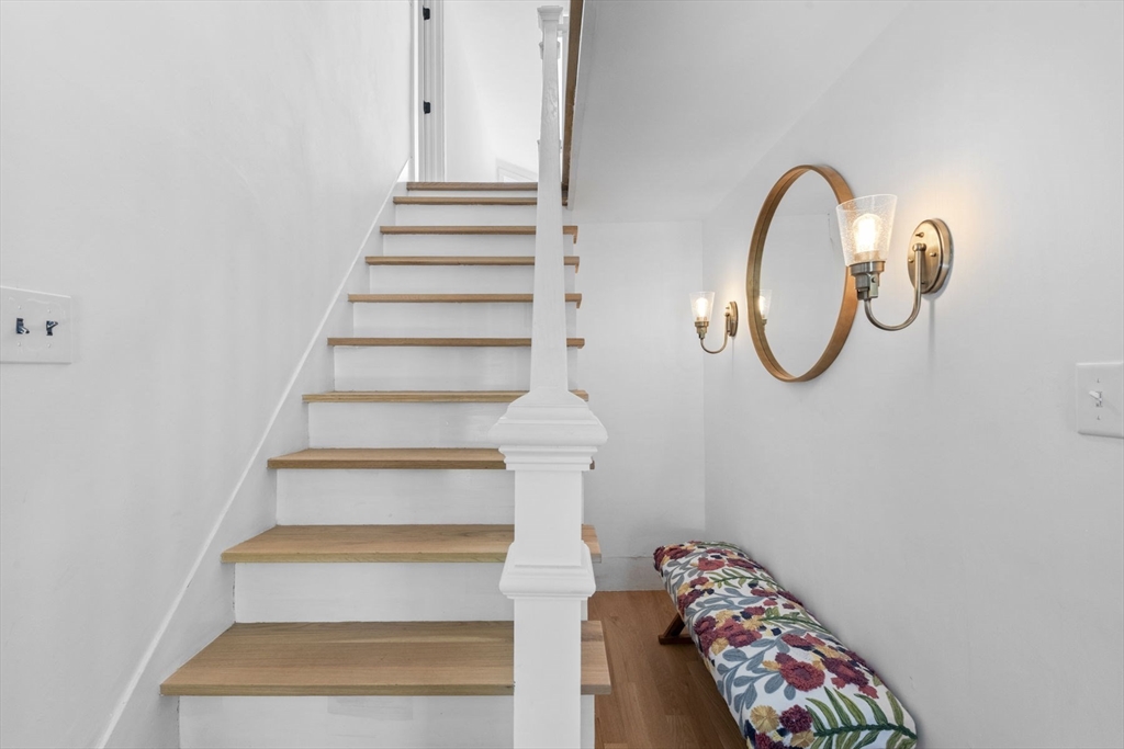 16 Bridle Path