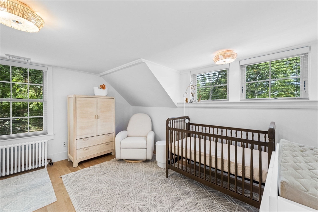 16 Bridle Path